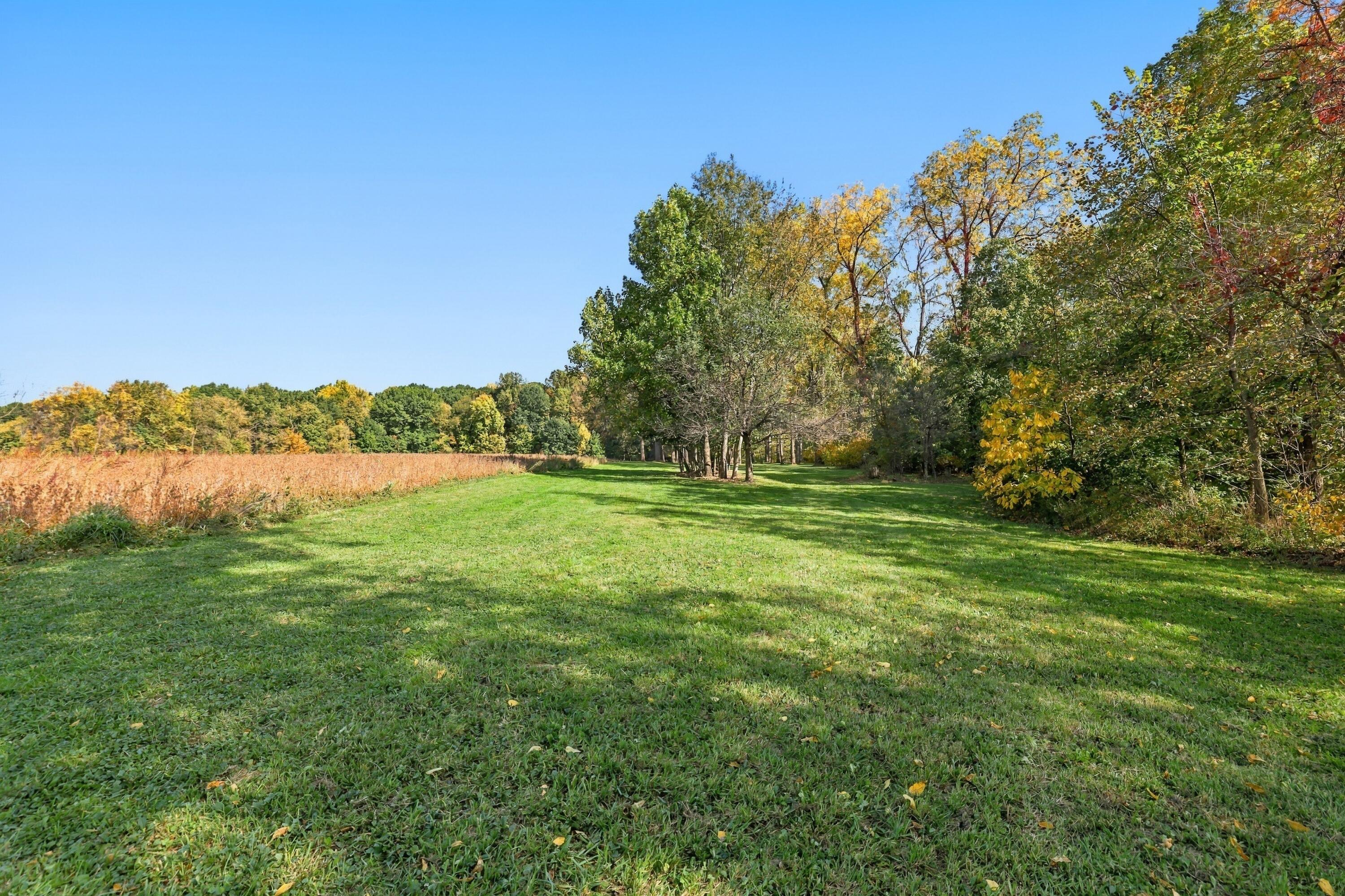 19375 S Lakeside Road Three Oaks MI 49128