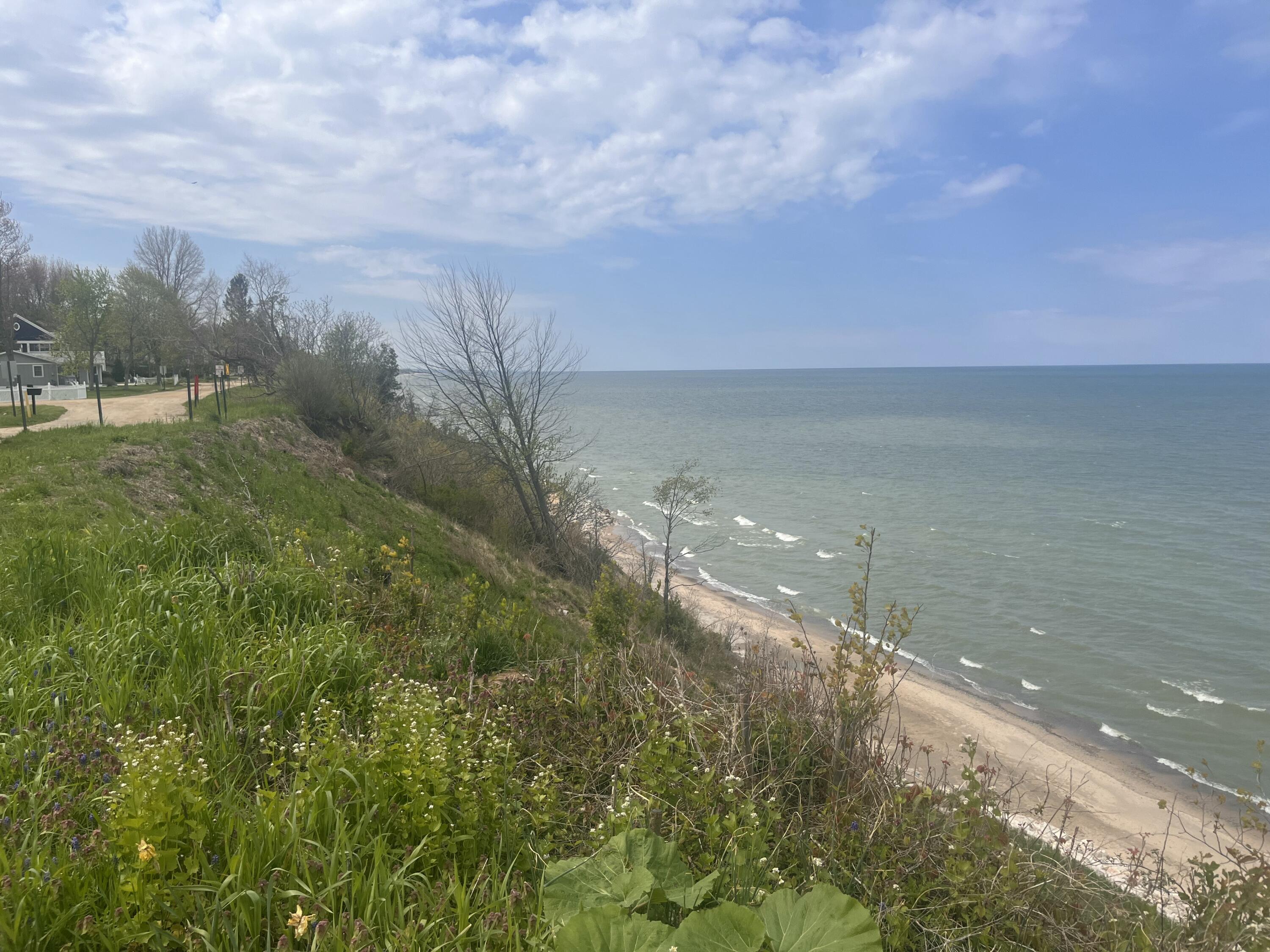 V/l Lakeview Avenue South Haven MI 49090