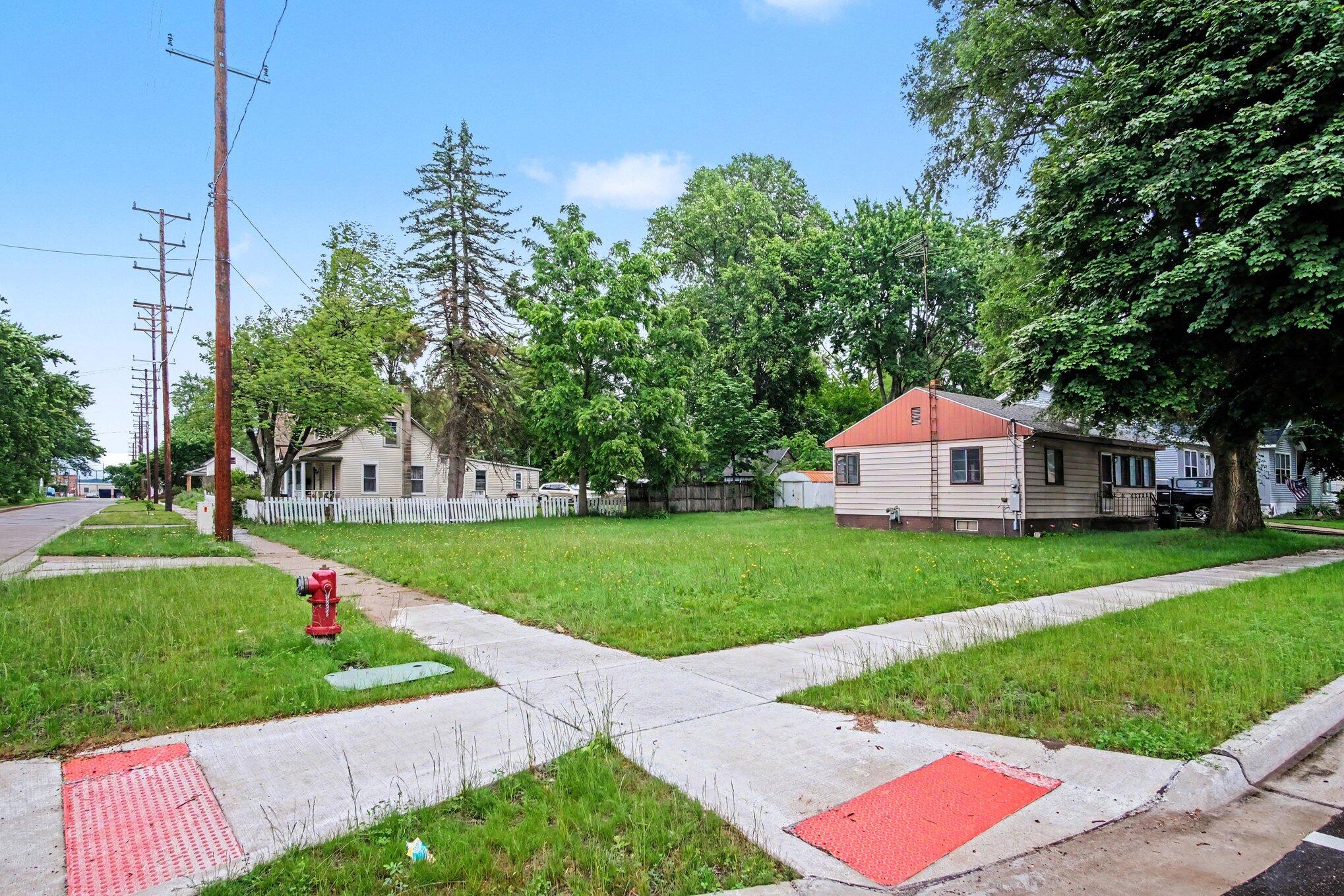 1538 Hudson Street Muskegon MI 49441