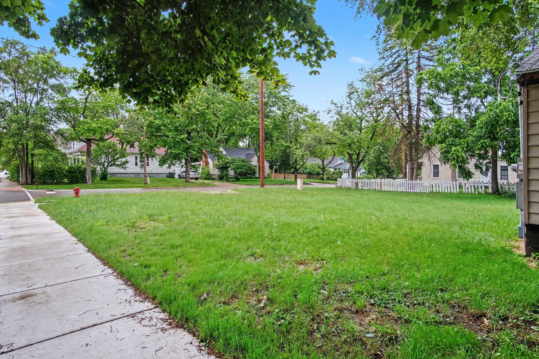 1538 Hudson Street Muskegon MI 49441