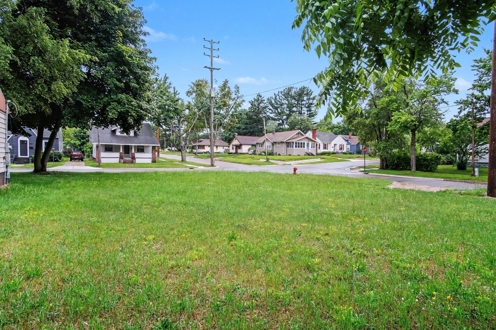 1538 Hudson Street Muskegon MI 49441