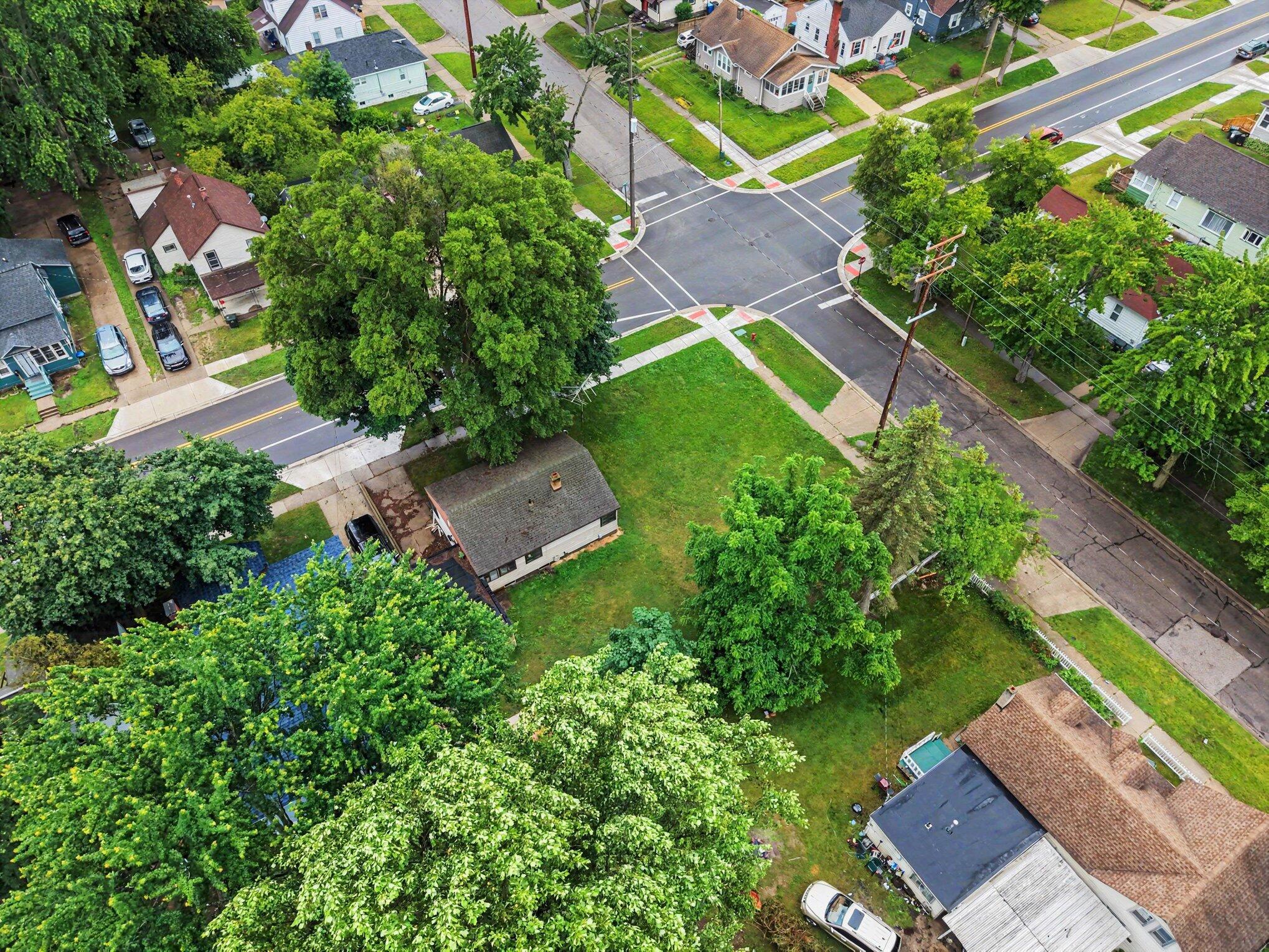 1538 Hudson Street Muskegon MI 49441