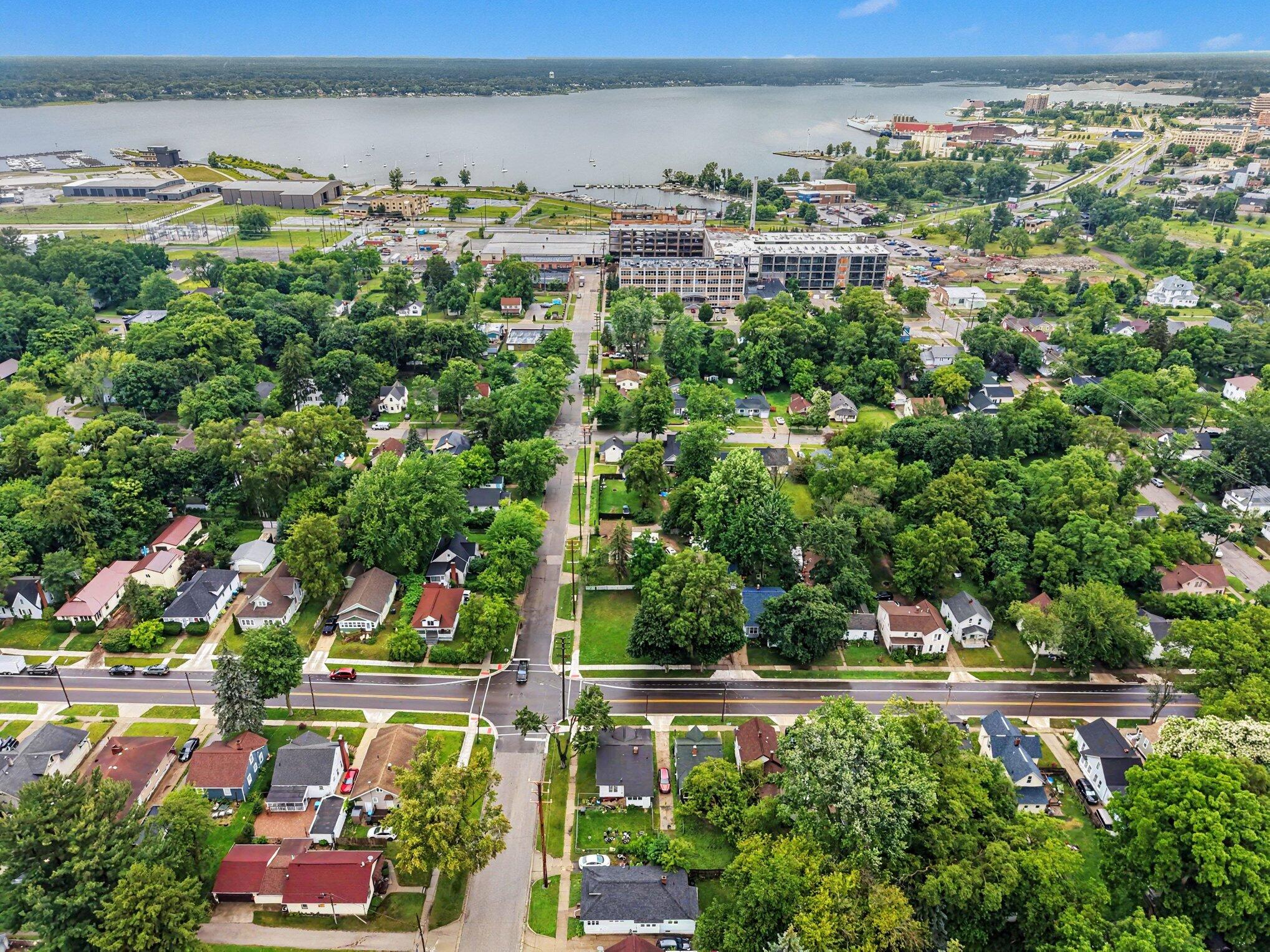 1538 Hudson Street Muskegon MI 49441