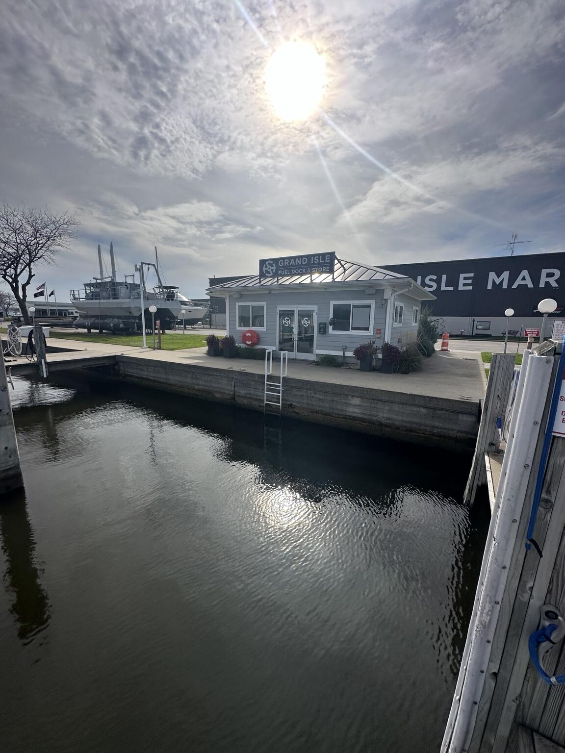 45 Grand Isle Drive Grand Haven MI 49417