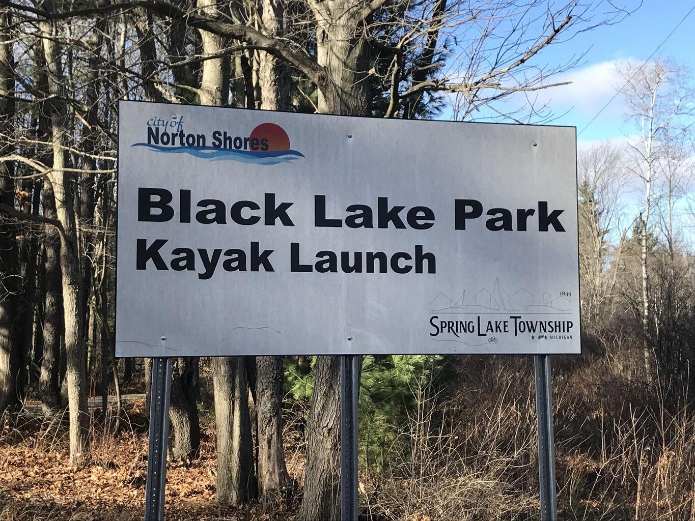 7087 Black Lake Road Norton Shores MI 49444