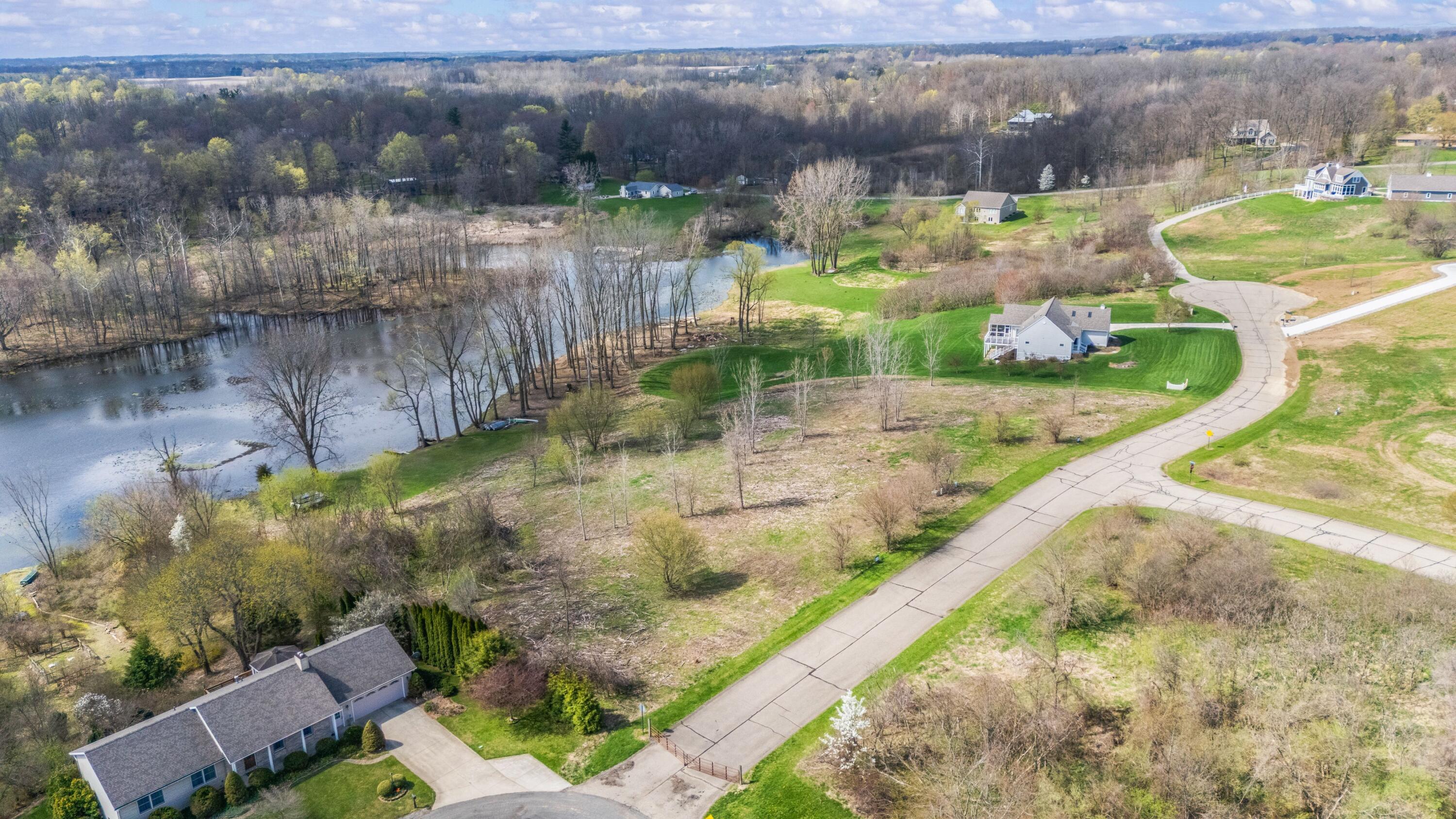2658 W Lakeland Drive Berrien Springs MI 49103