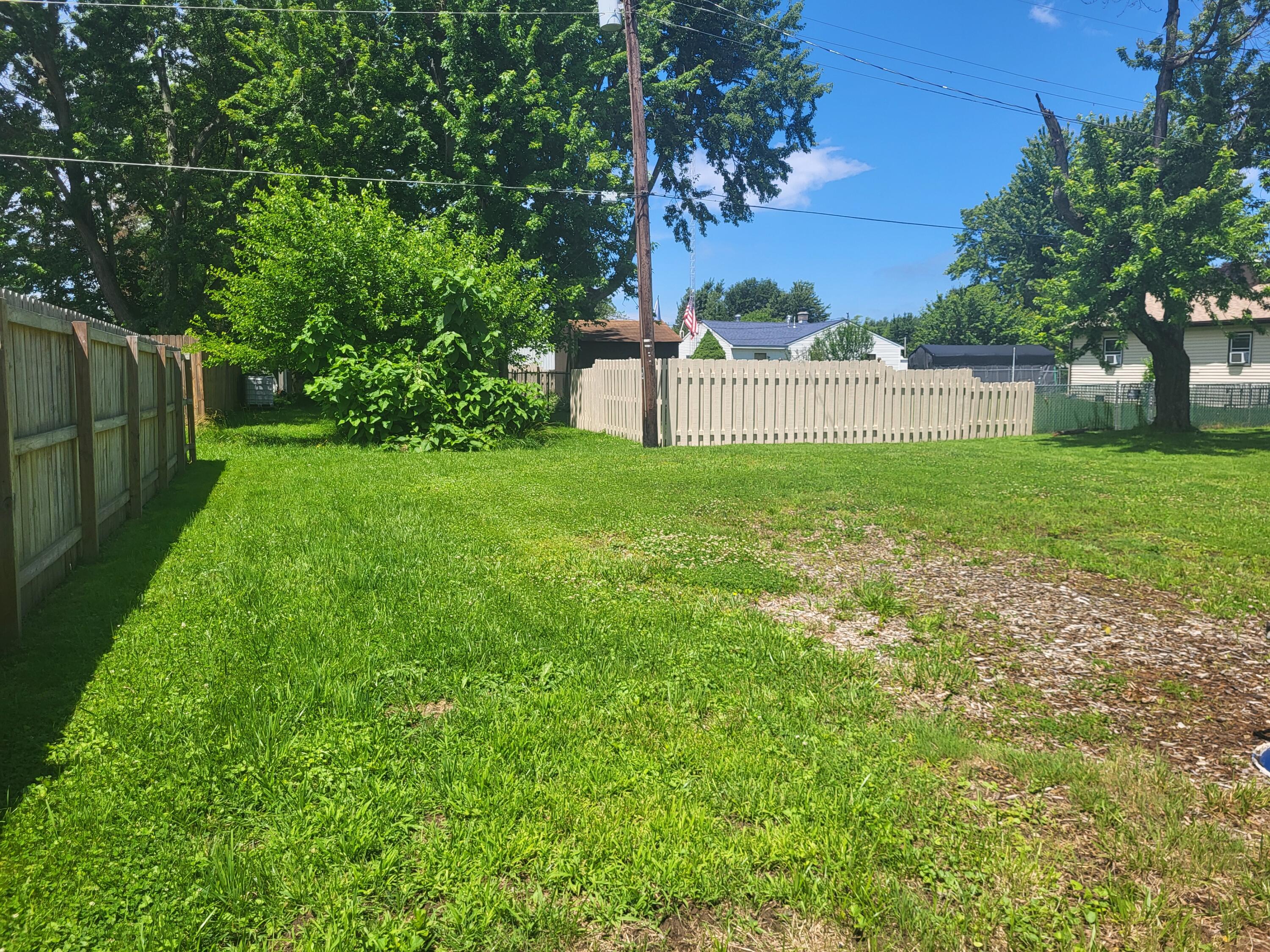 6040 Johnson Road Coloma MI 49038