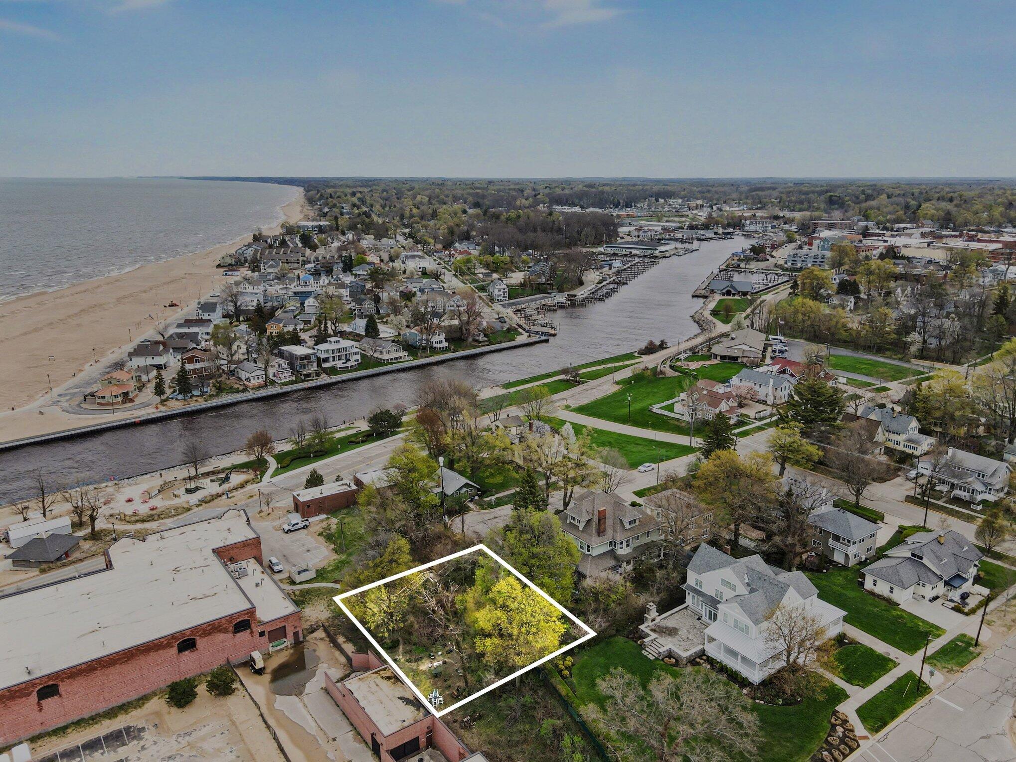 Ville Michigan Avenue South Haven MI 49090
