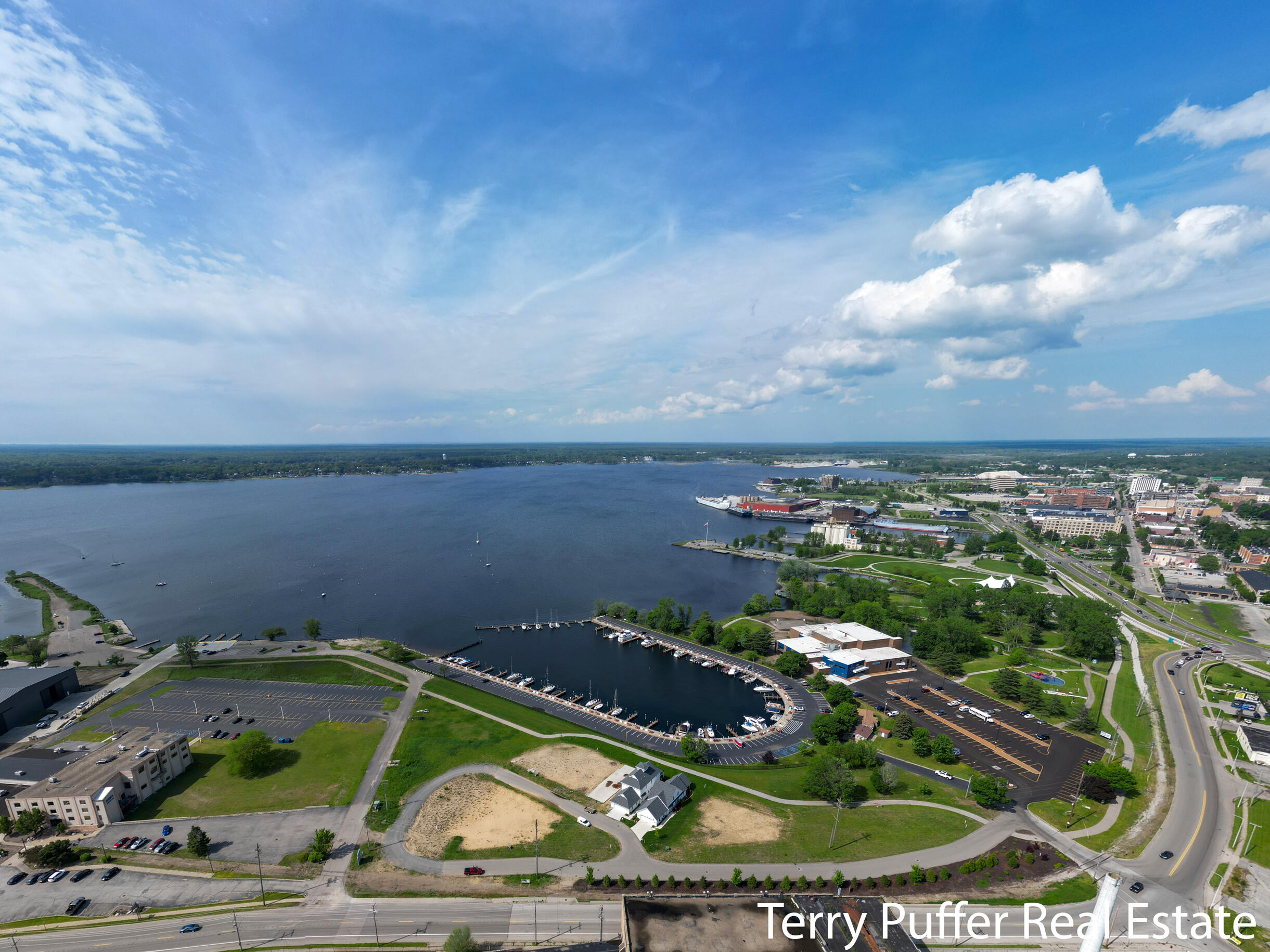 1004 Boardwalk Cove Drive Muskegon MI 49441