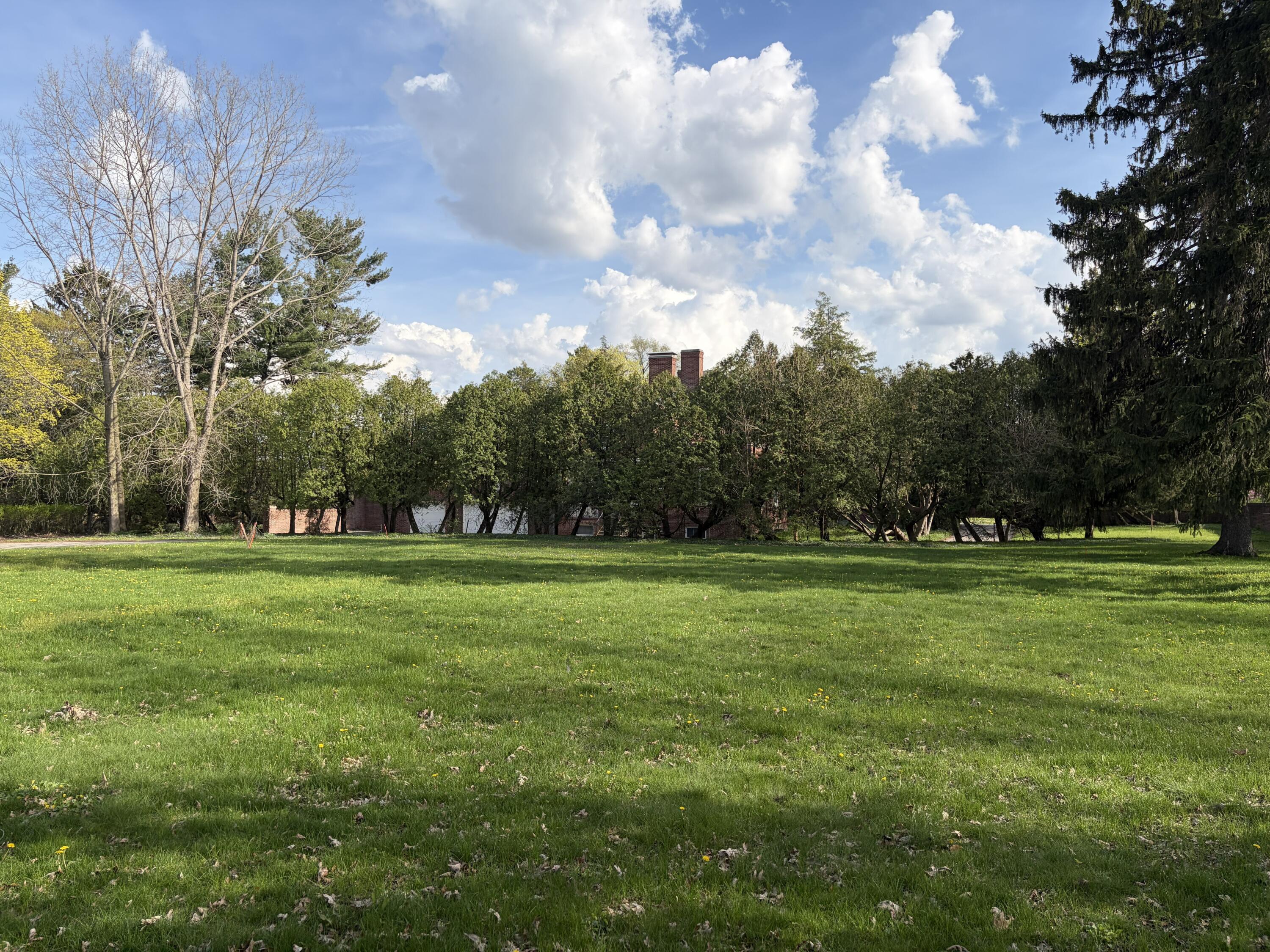 250 Plymouth Avenue SE East Grand Rapids MI 49506