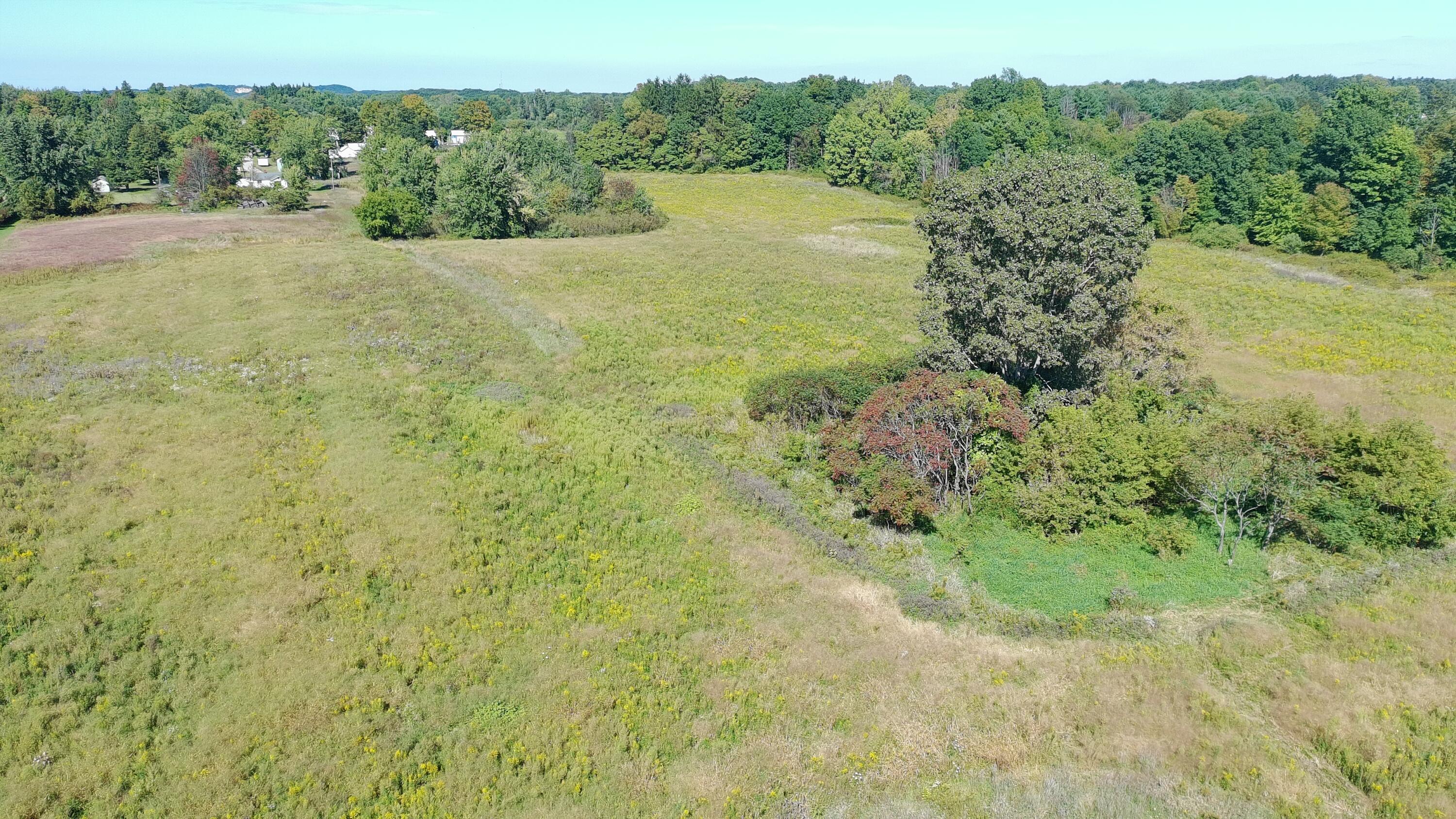 5710 Riverside Road Coloma MI 49038