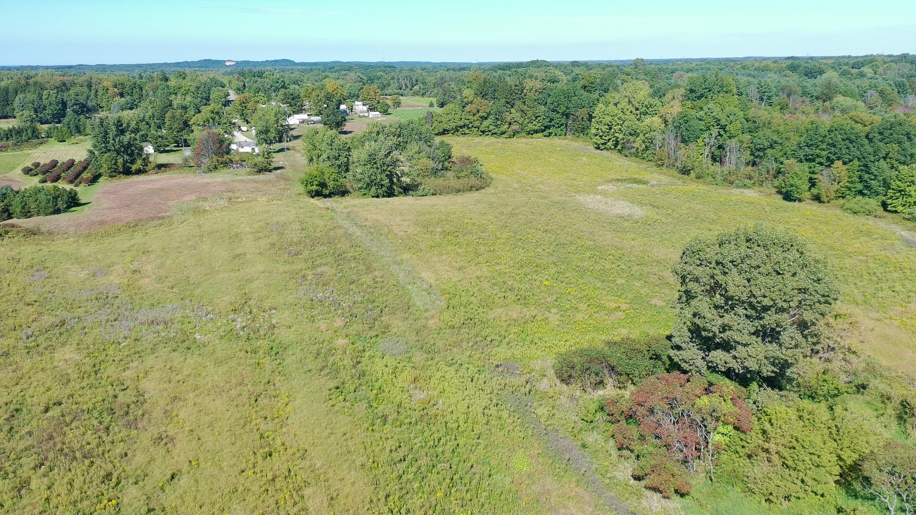 5710 Riverside Road Coloma MI 49038