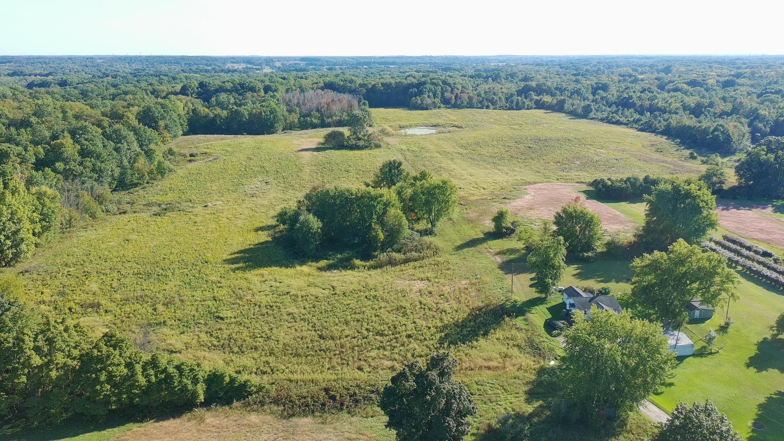 5710 Riverside Road Coloma MI 49038