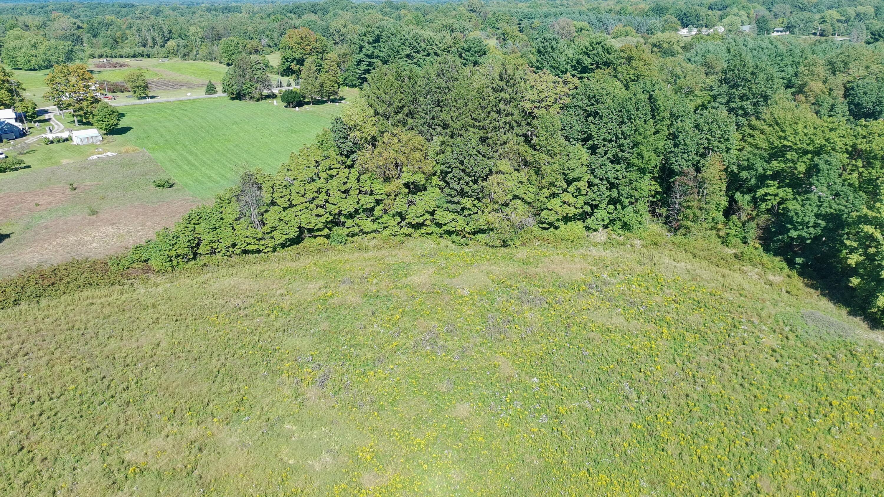 5710 Riverside Road Coloma MI 49038