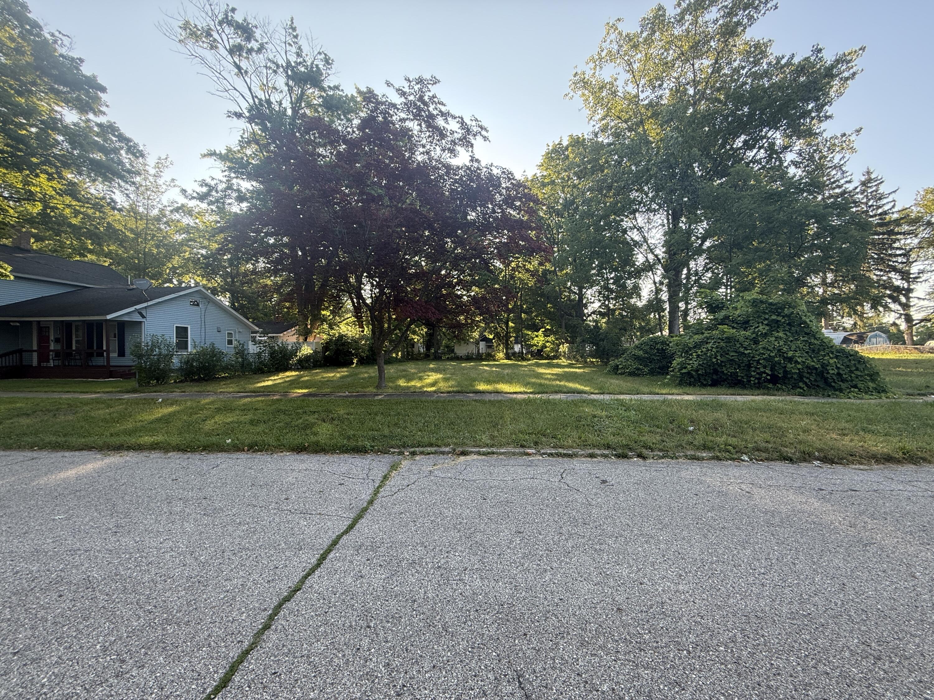 1015 N 6th Street Niles MI 49120