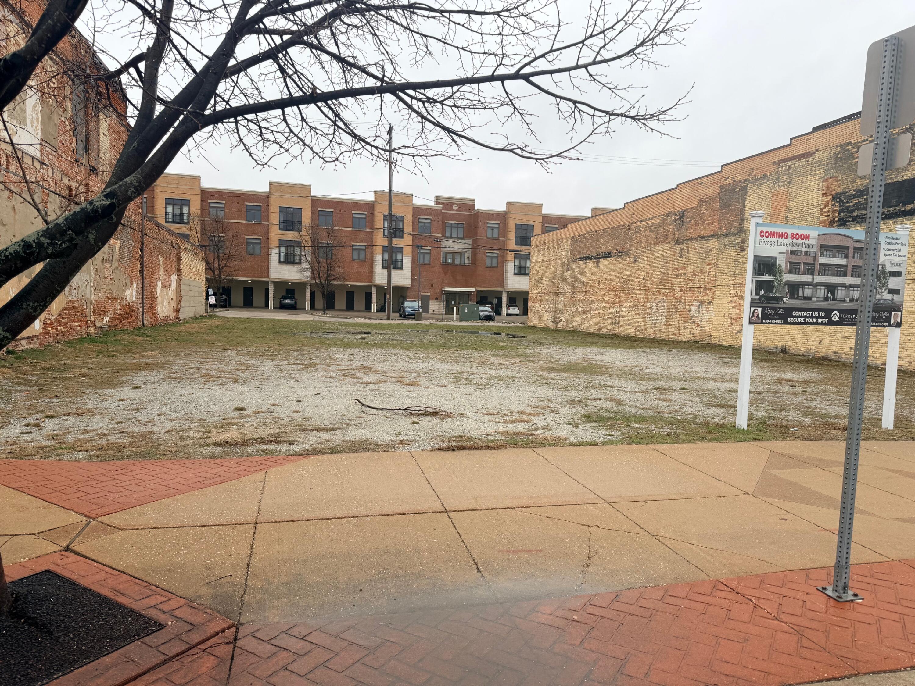 593 W Western Avenue Muskegon MI 49440