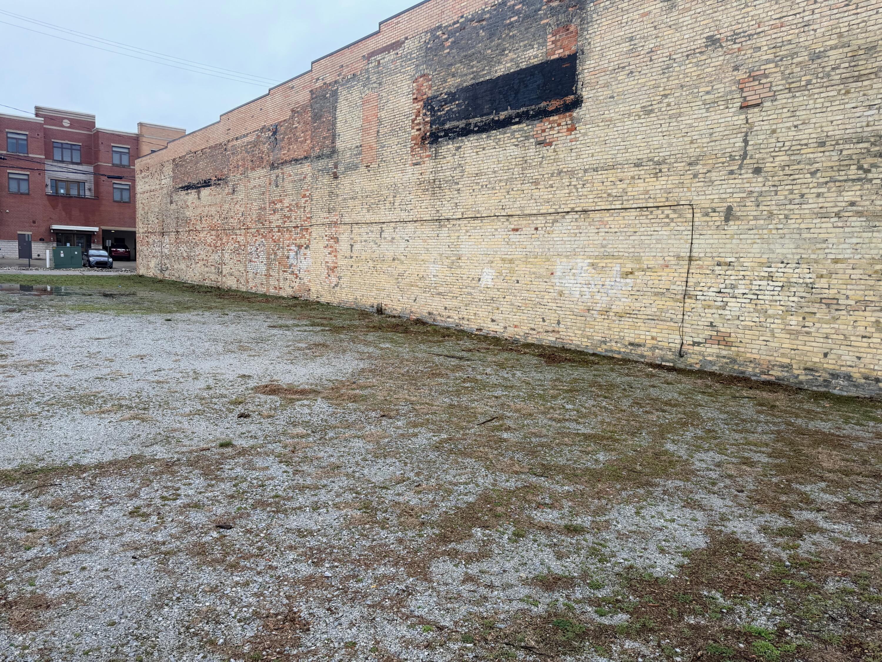 593 W Western Avenue Muskegon MI 49440