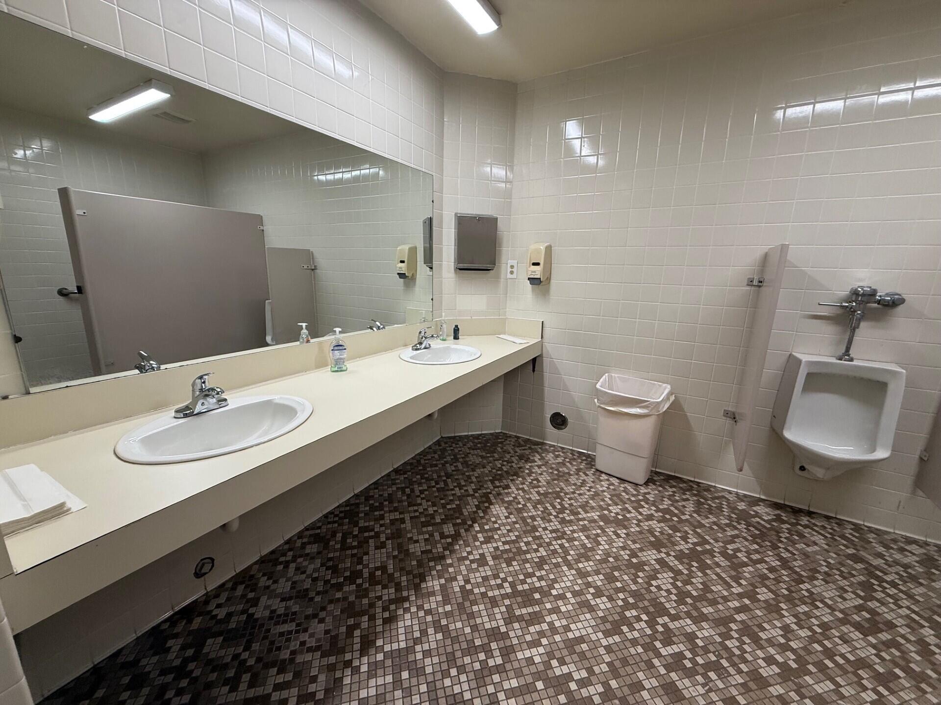 98 Harbor Drive Ludington MI 49431
