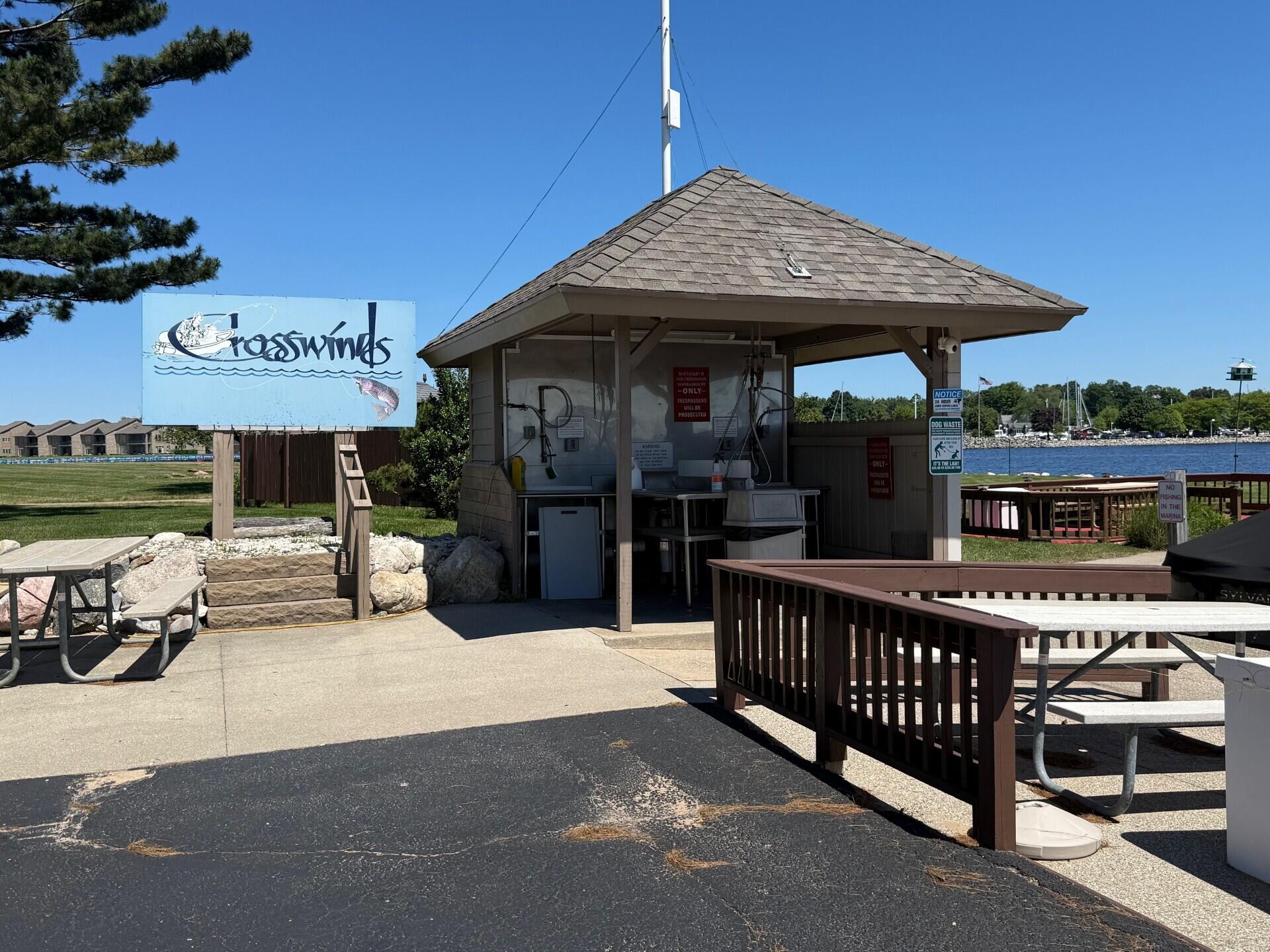 98 Harbor Drive Ludington MI 49431