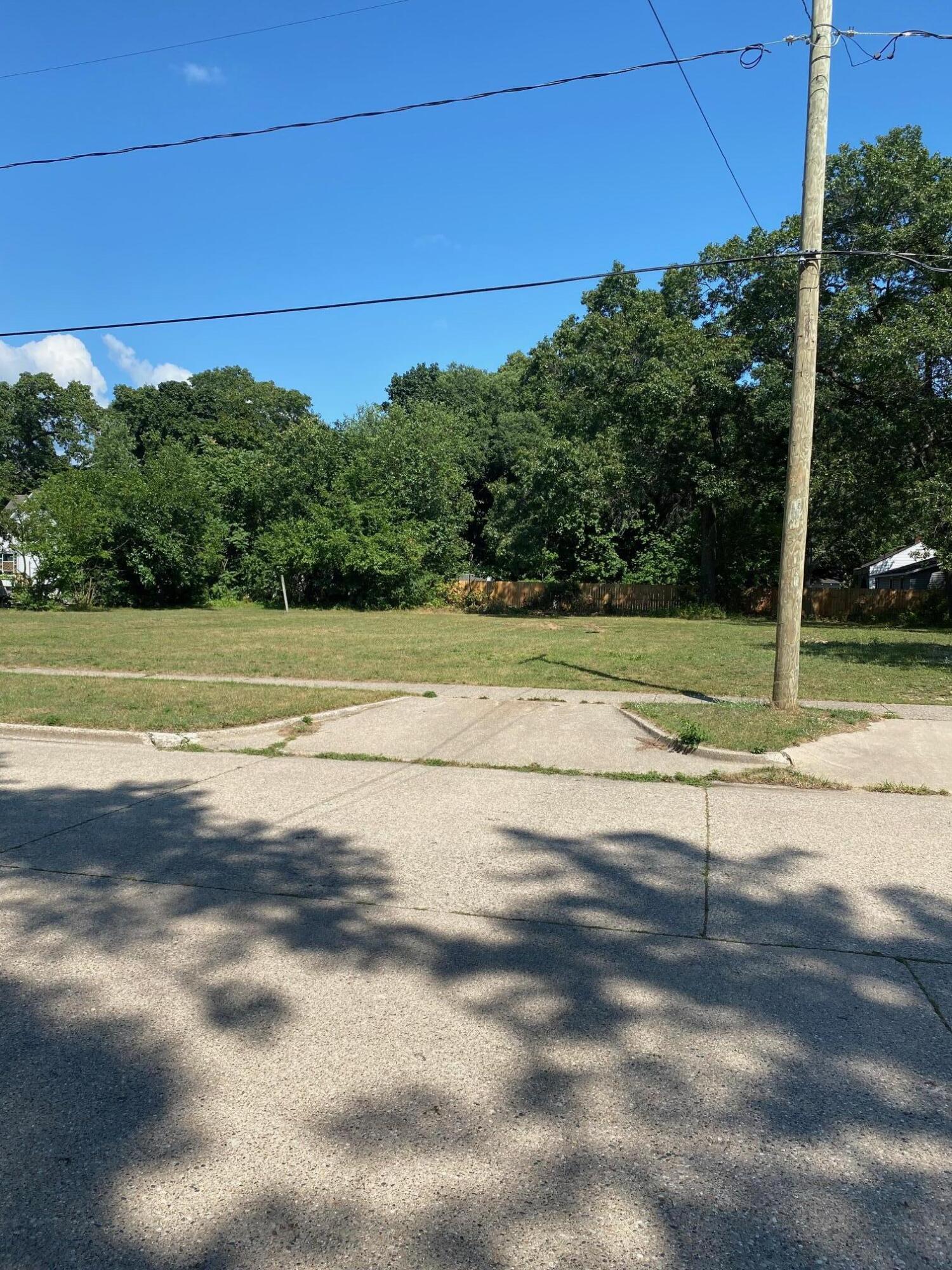 580 School Street Muskegon MI 49442