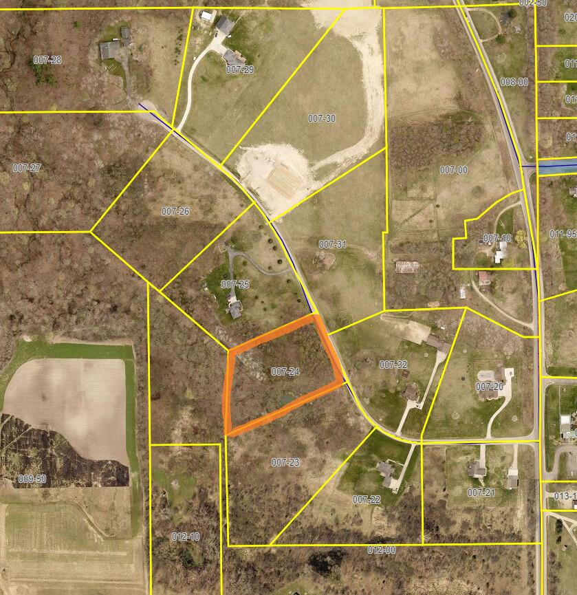 V/l Springhill Drive Allegan MI 49010