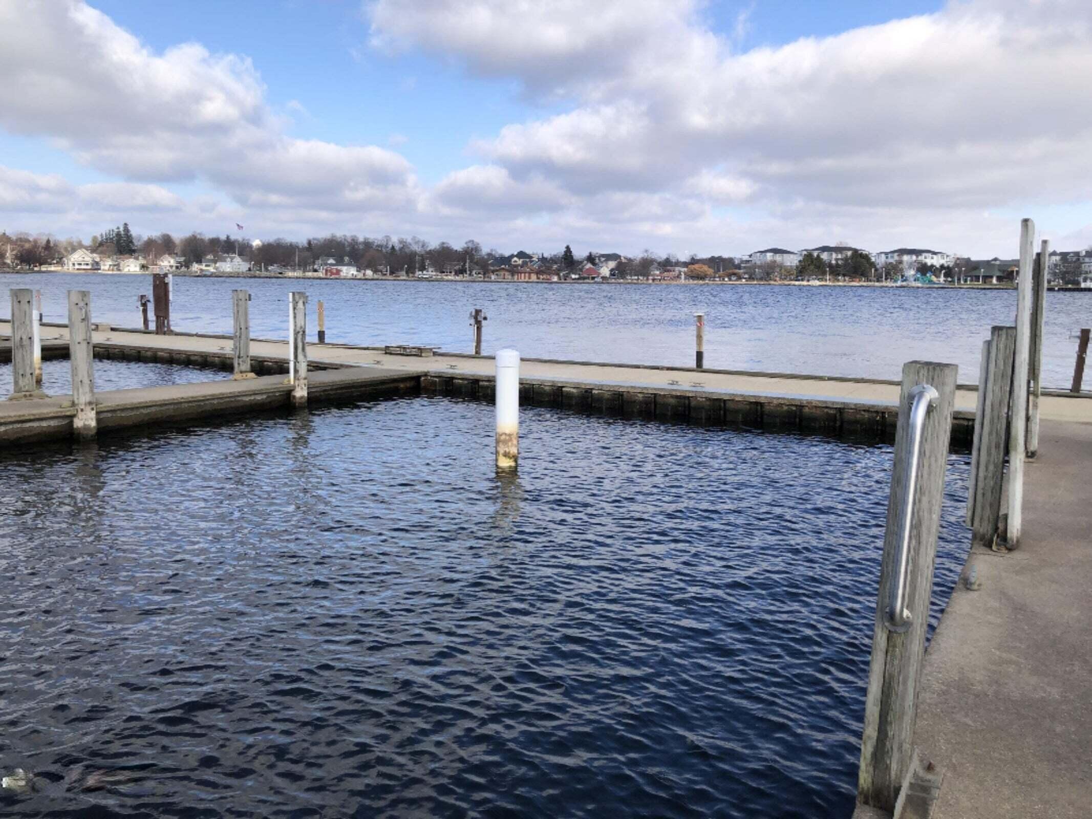 98 Harbor Drive Ludington MI 49431