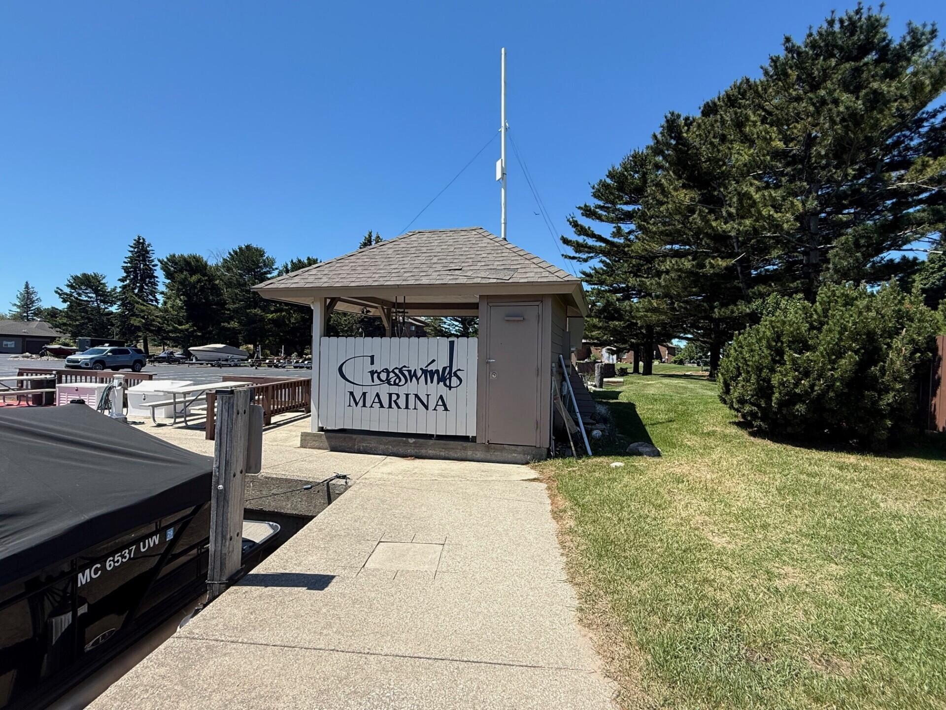 98 Harbor Drive Ludington MI 49431