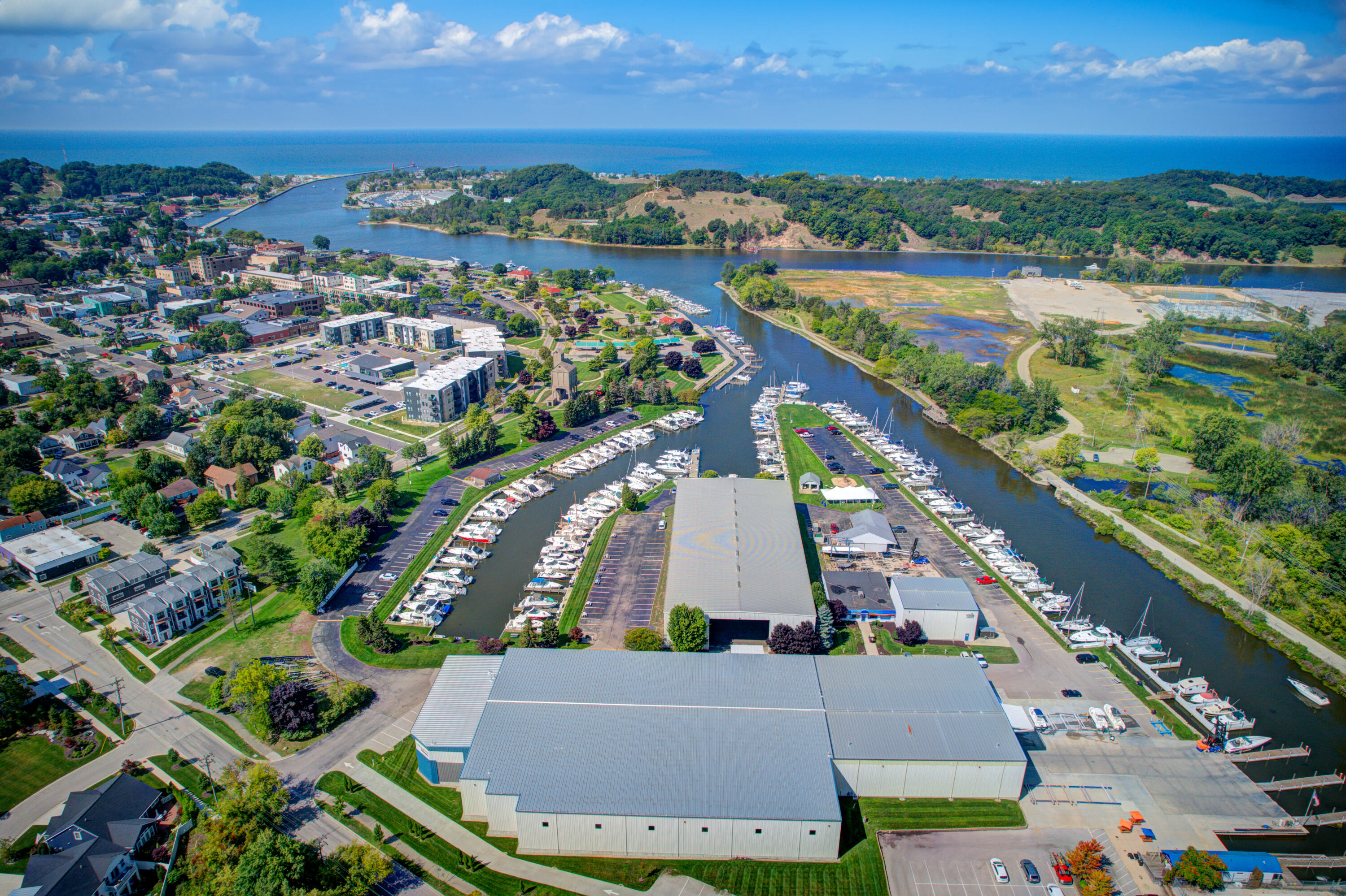 10 Wharfside Grand Haven MI 49417