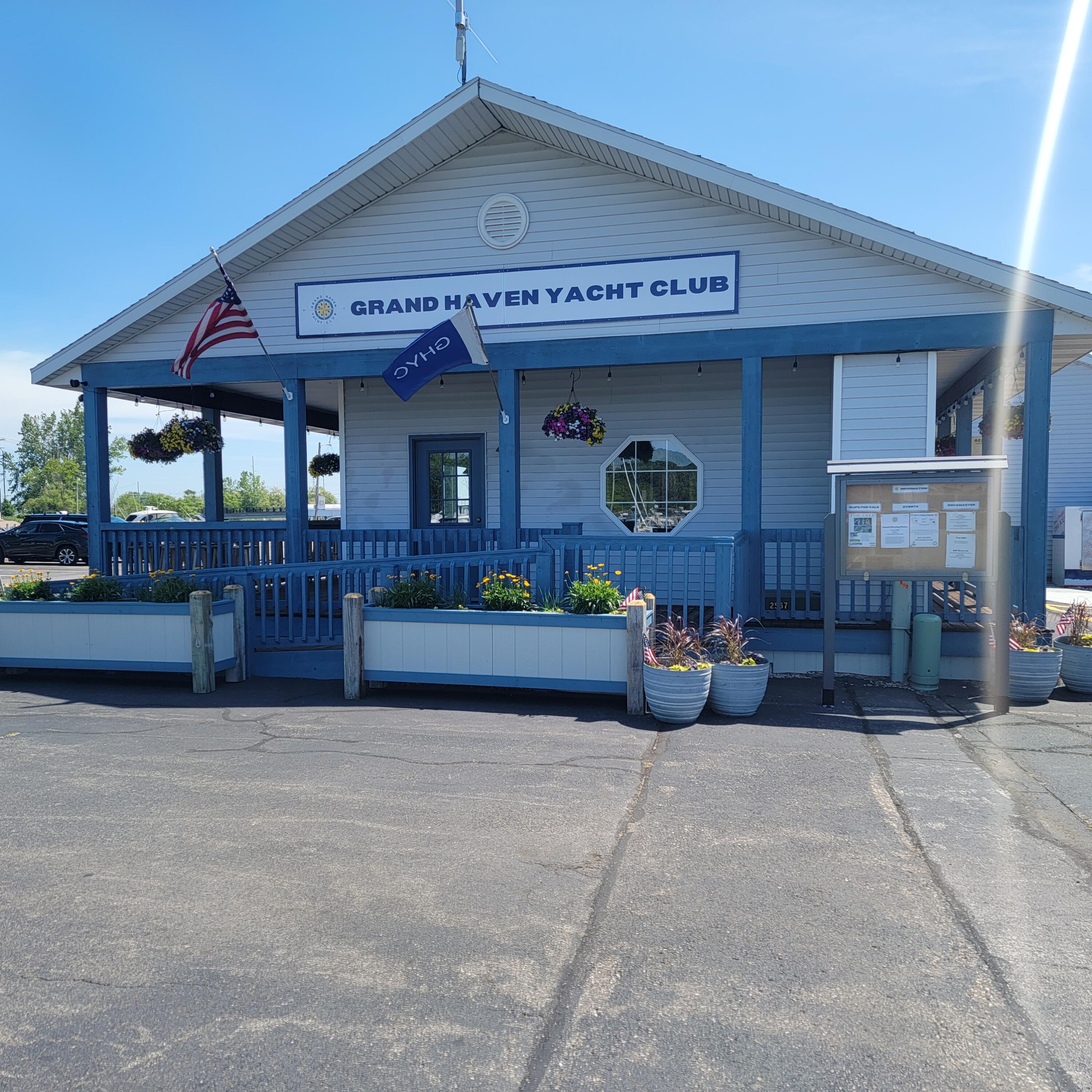 10 Wharfside Grand Haven MI 49417