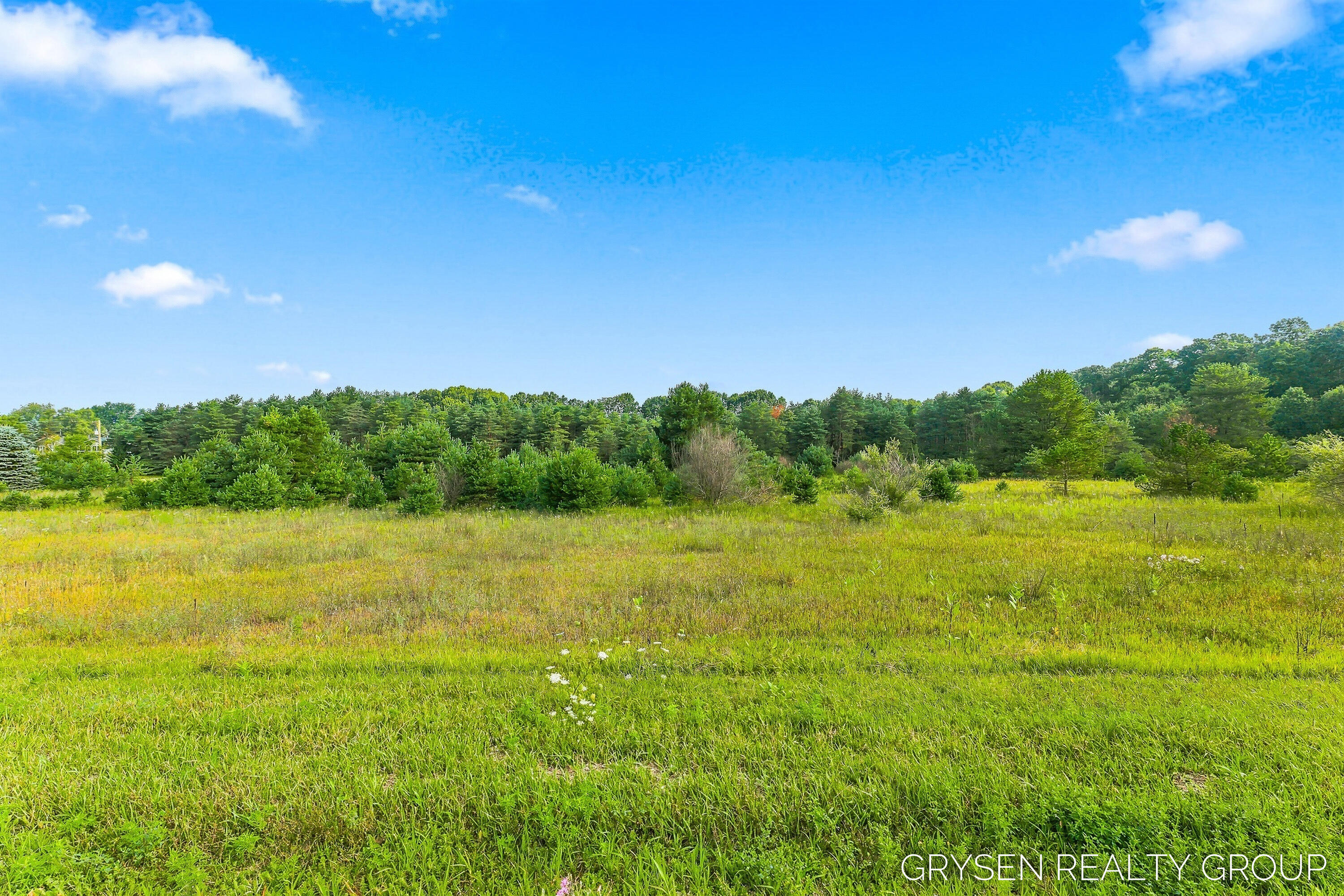 7369 14 Mile Road NE Rockford MI 49341