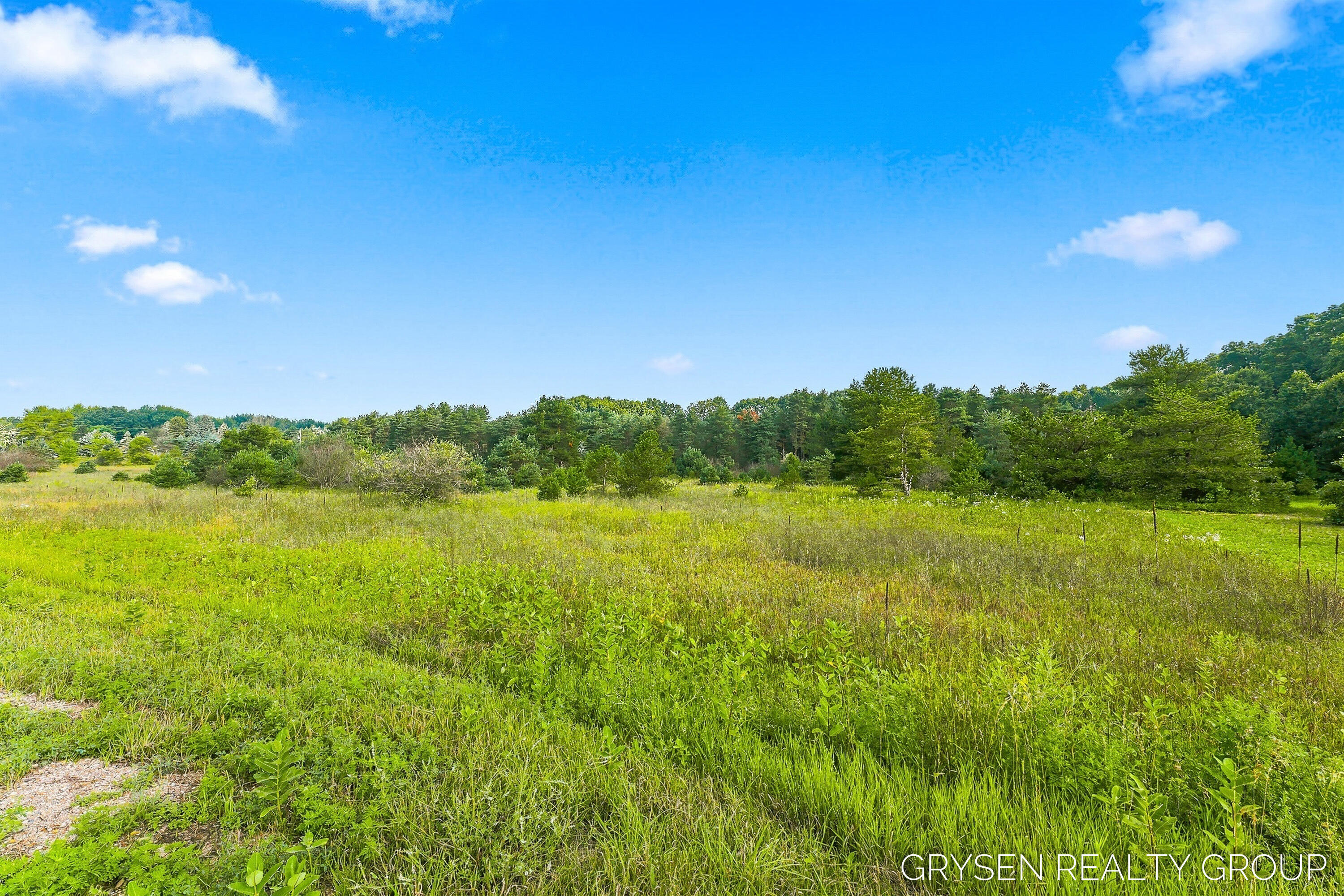 7369 14 Mile Road NE Rockford MI 49341