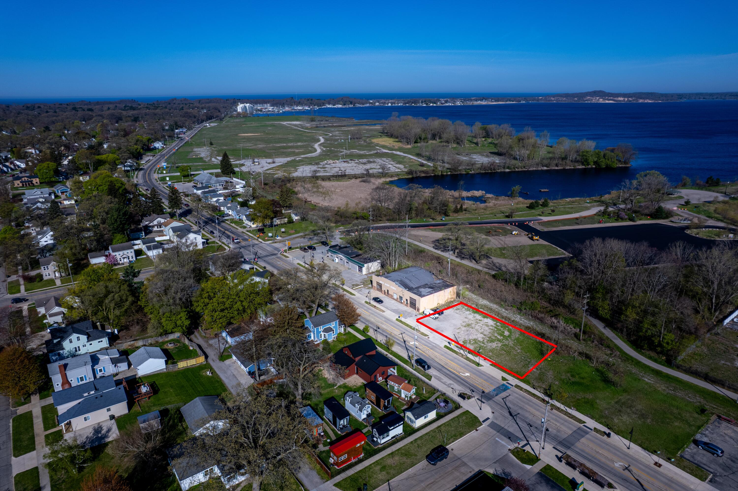 2034 Lakeshore Drive Muskegon MI 49441