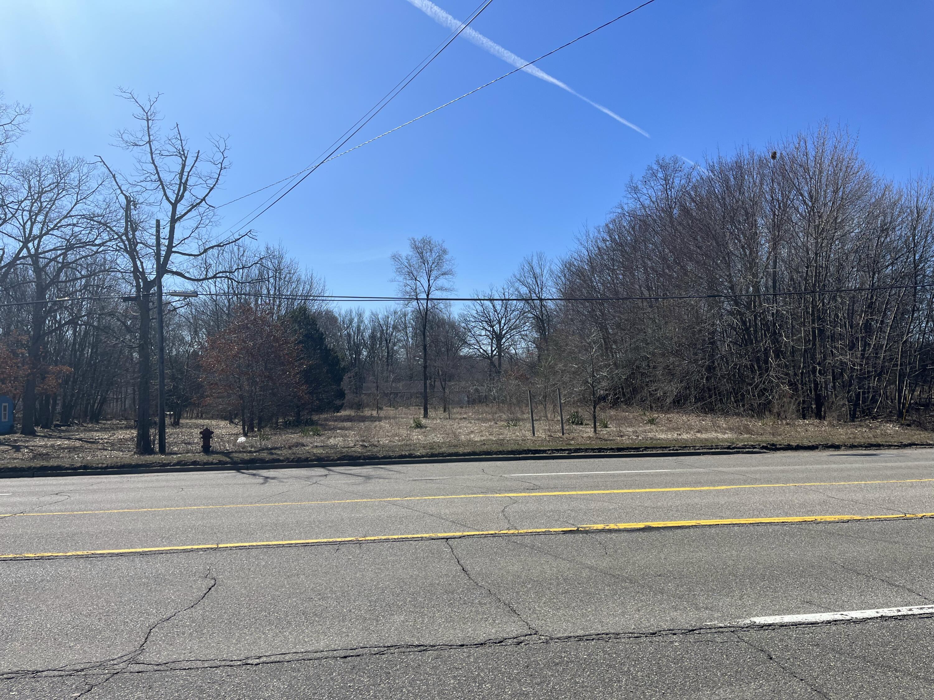 3059 E Apple Avenue Muskegon MI 49442