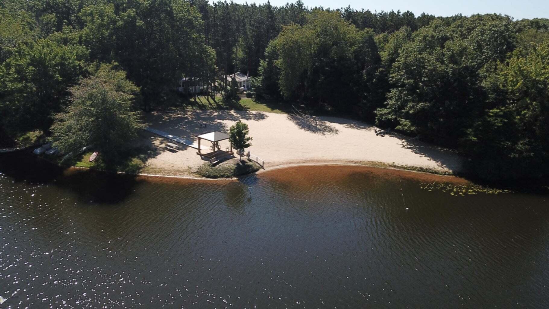 6473 Blue Star Highway Saugatuck MI 49453