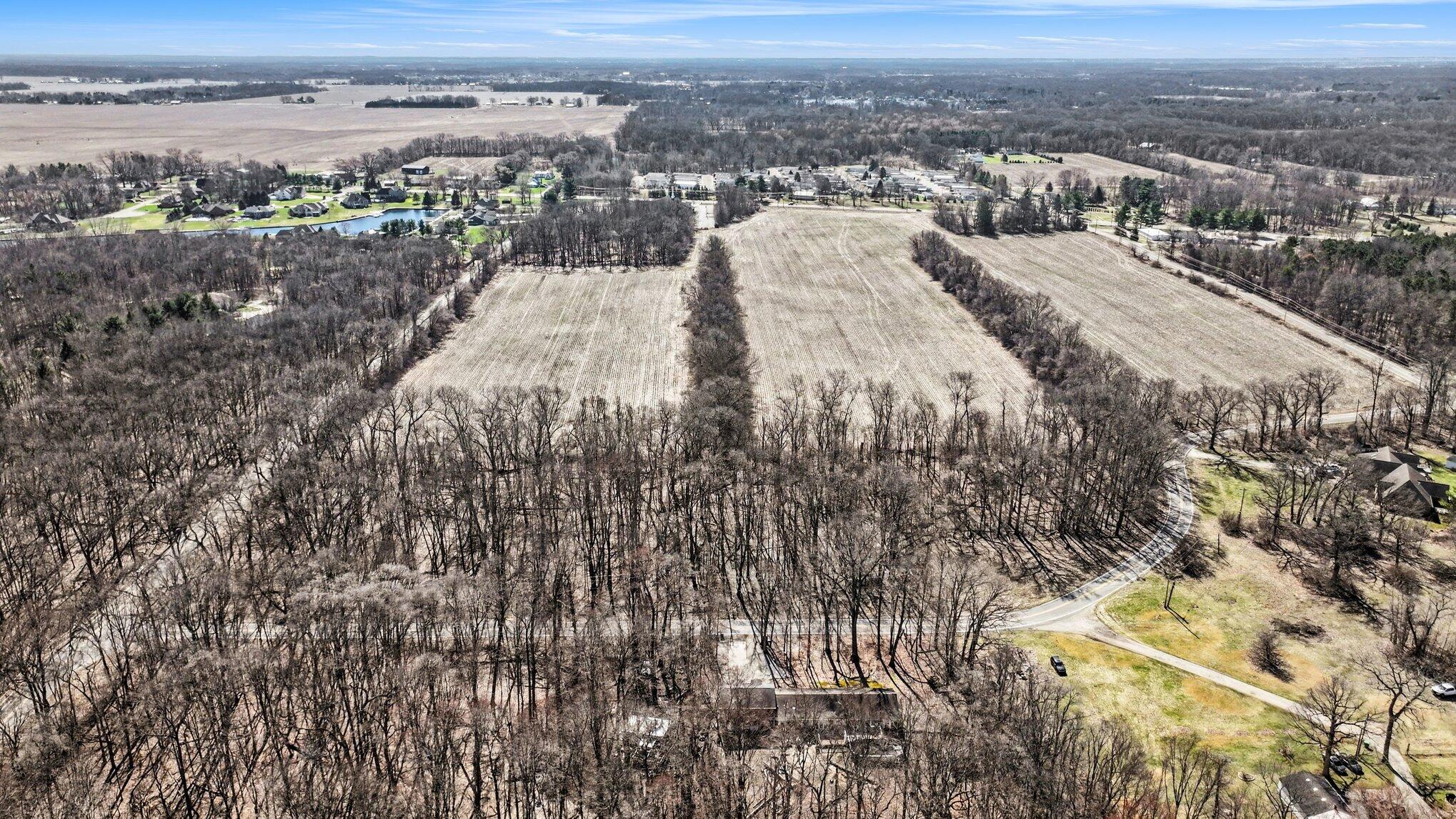 Ville Garver Lake Road Edwardsburg MI 49112