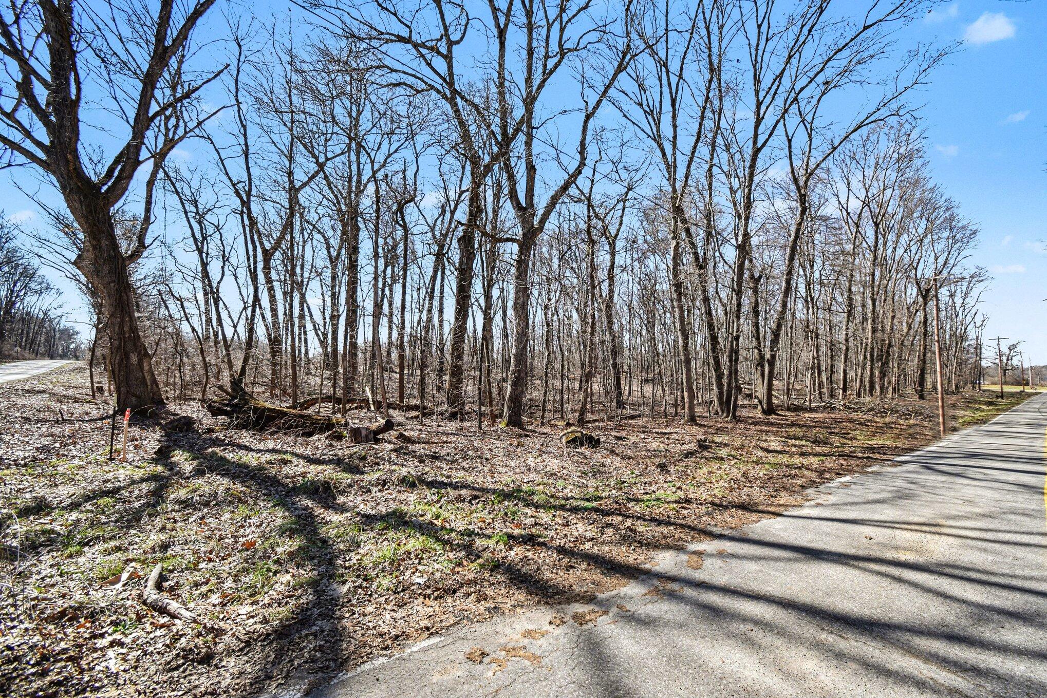 Ville Garver Lake Road Edwardsburg MI 49112