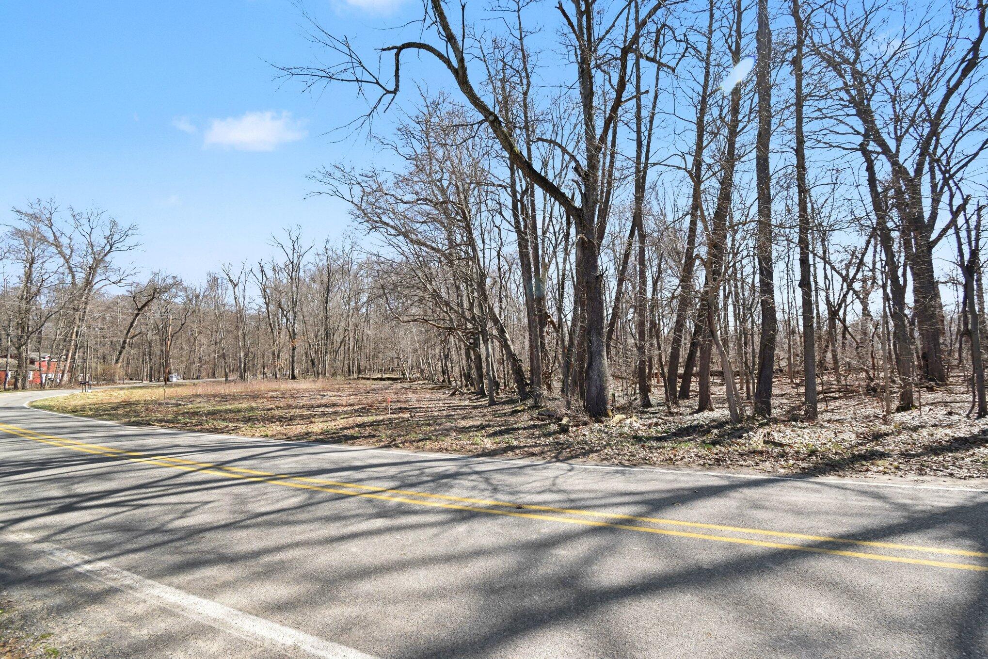Ville Garver Lake Road Edwardsburg MI 49112