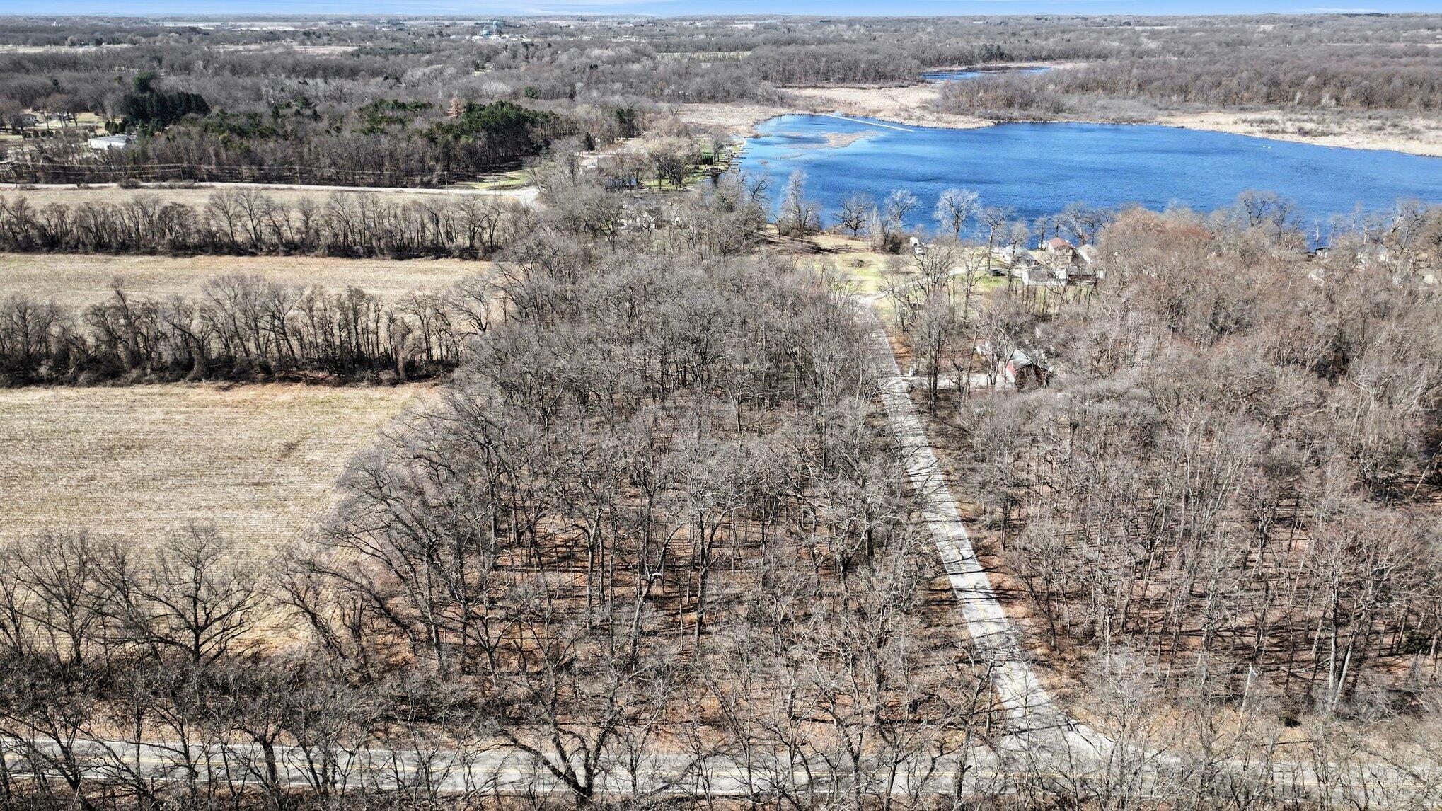 Ville Garver Lake Road Edwardsburg MI 49112