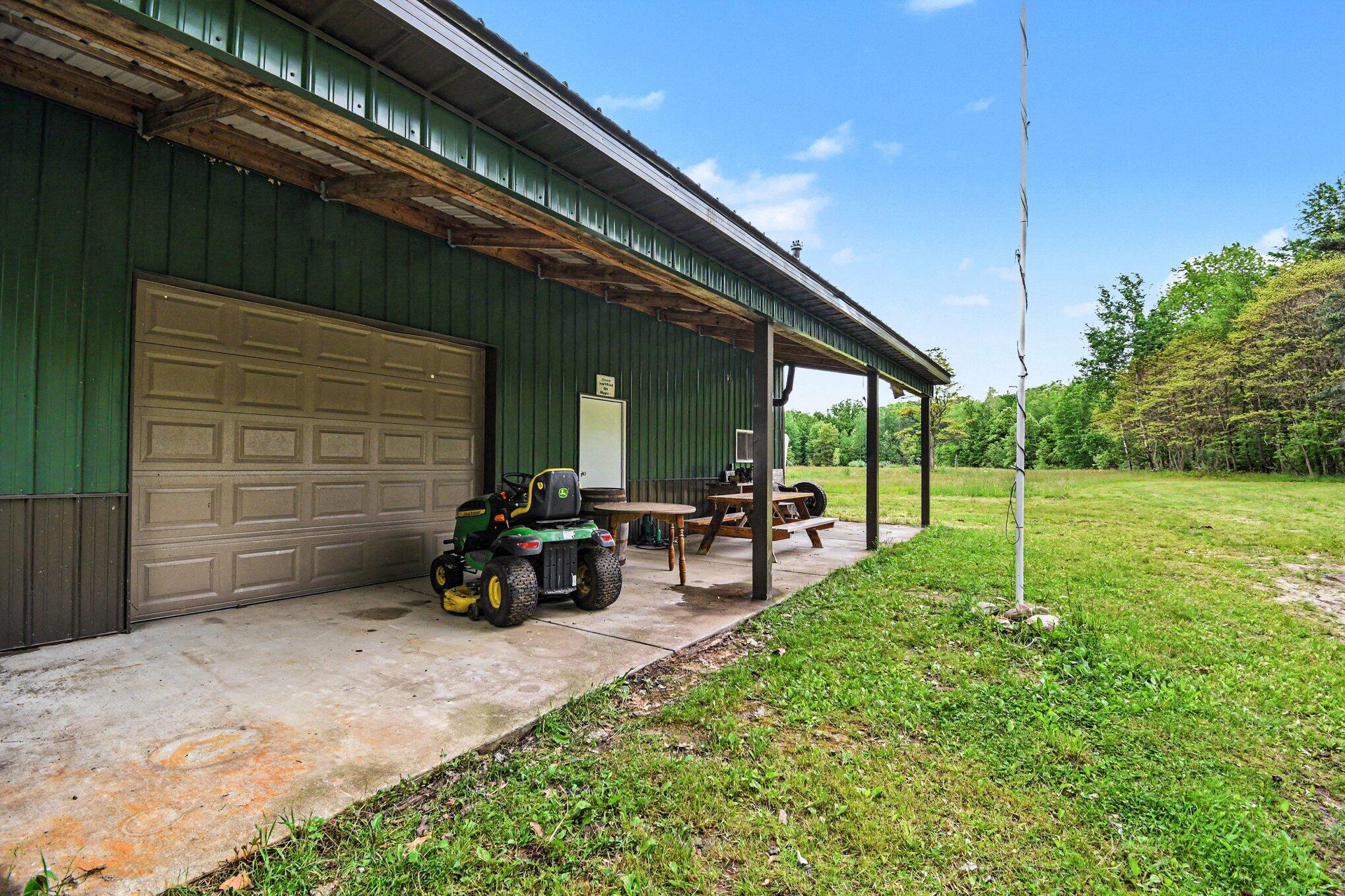 V/l 28.5a 104th Avenue Allegan MI 49010