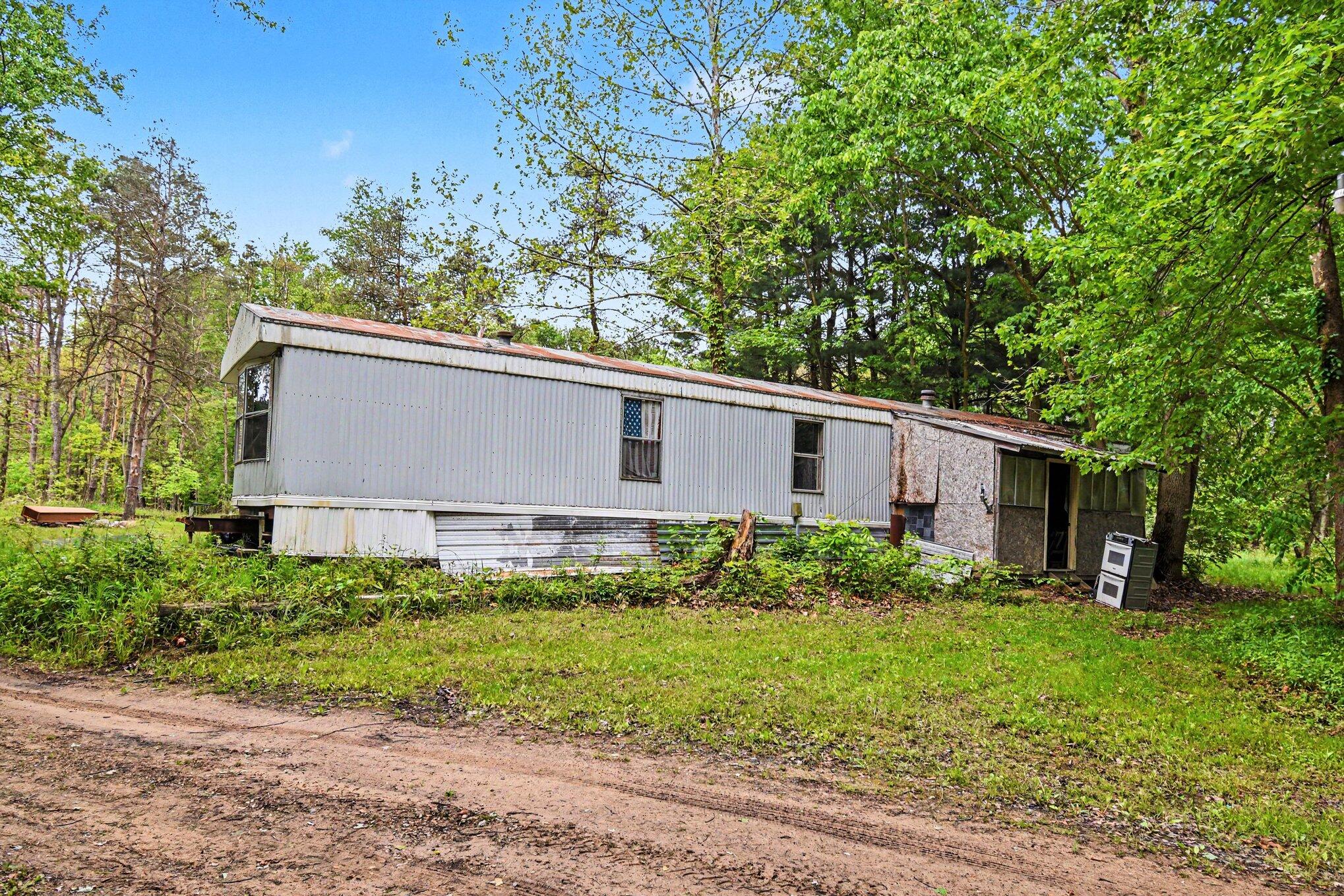 V/l 28.5a 104th Avenue Allegan MI 49010