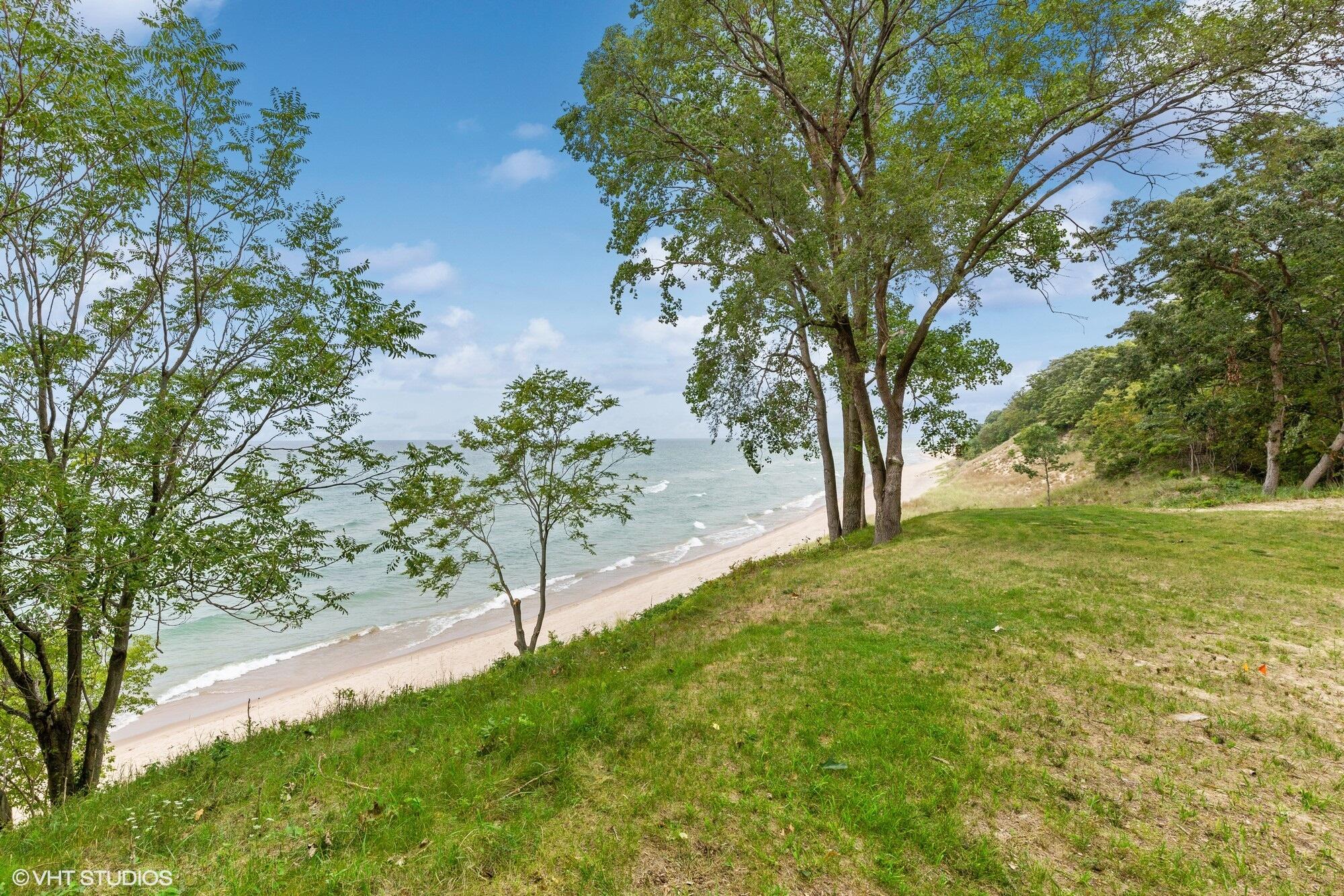 52 Lake Road Bridgman MI 49106