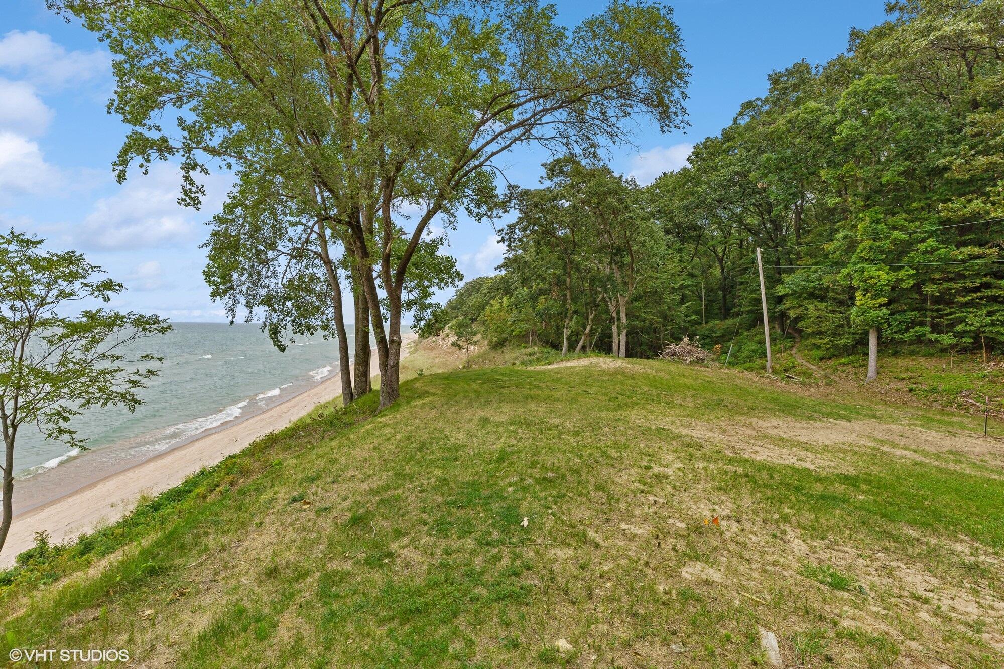 52 Lake Road Bridgman MI 49106