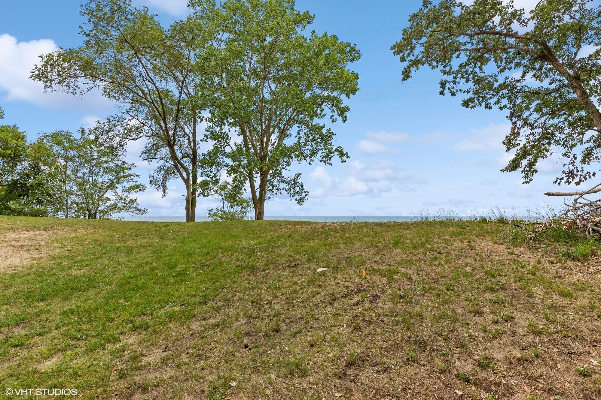 52 Lake Road Bridgman MI 49106