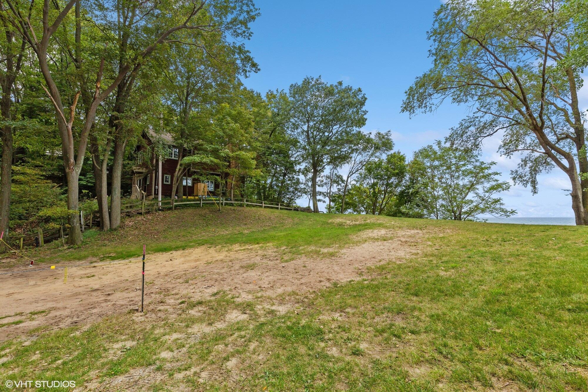 52 Lake Road Bridgman MI 49106