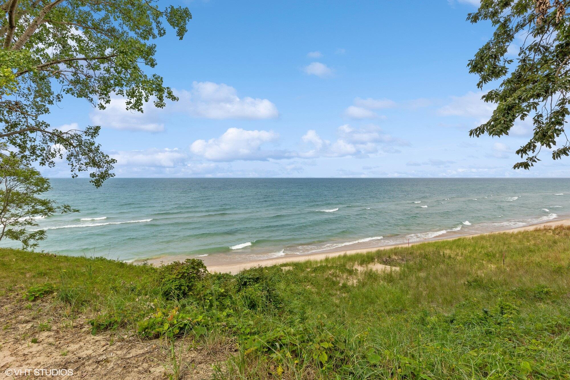 52 Lake Road Bridgman MI 49106