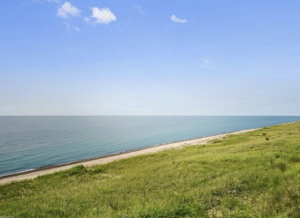 52 Lake Road Bridgman MI 49106