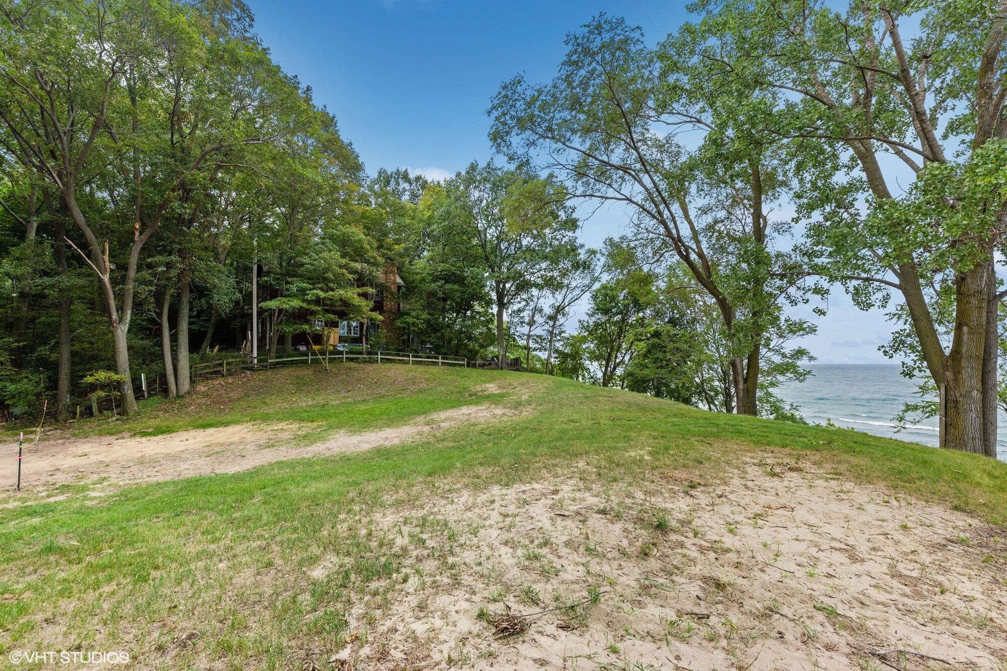 52 Lake Road Bridgman MI 49106