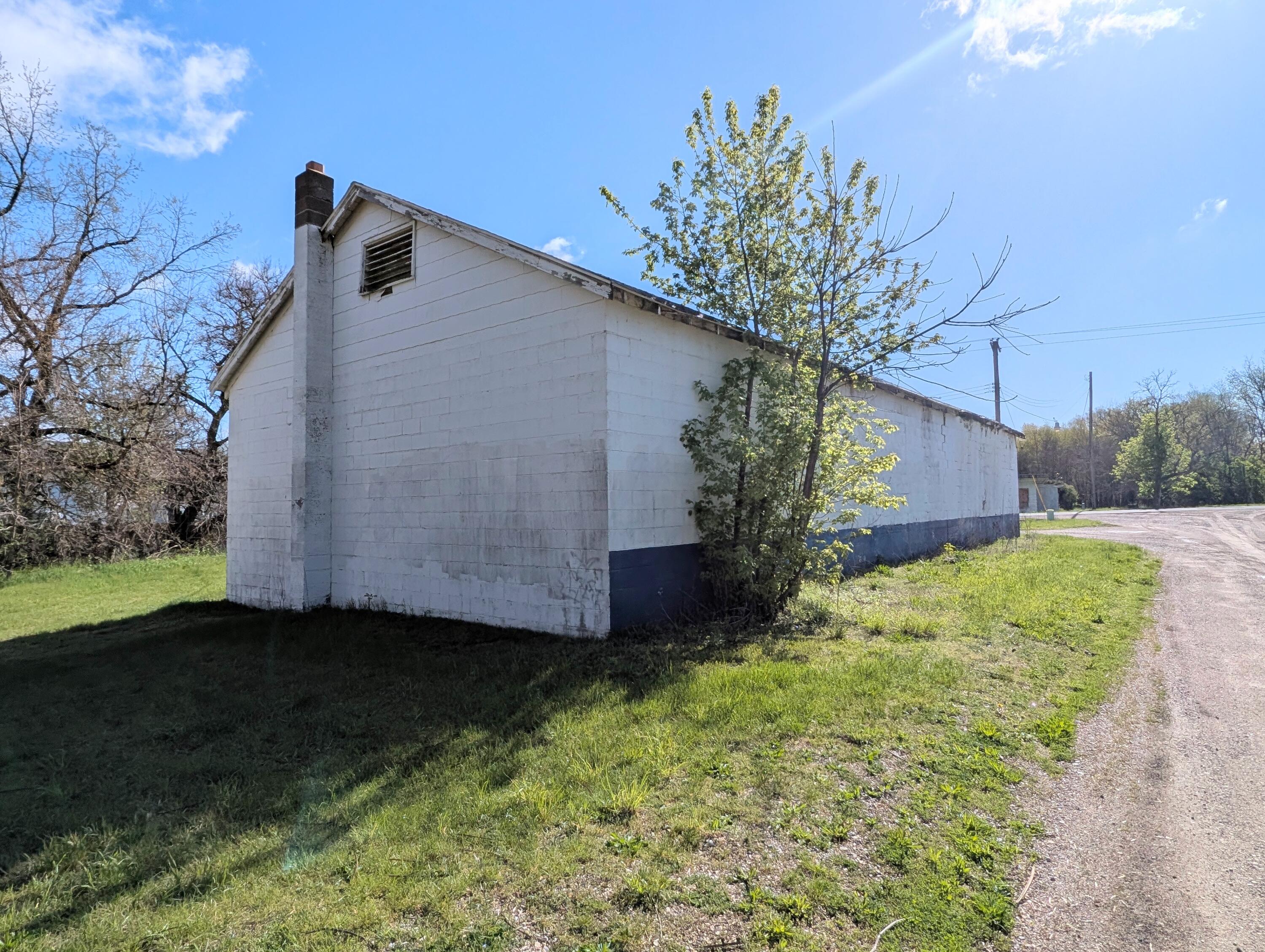 4270 County Road 215 Grand Junction MI 49056