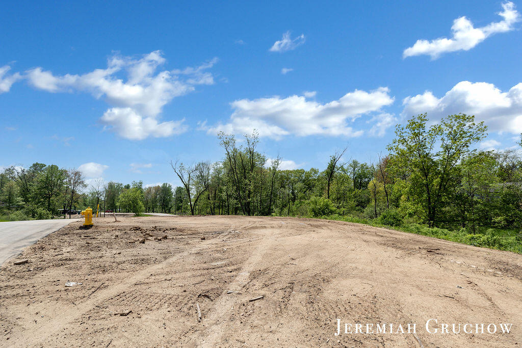 757 W Sedona Hills Court NE Grand Rapids MI 49525