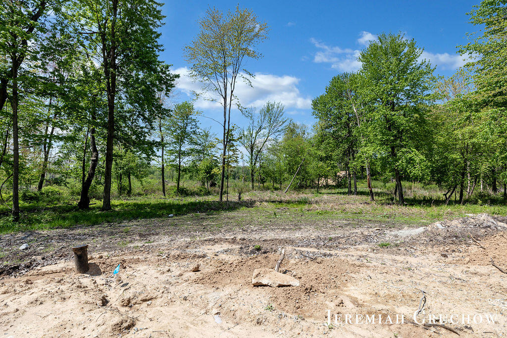 757 W Sedona Hills Court NE Grand Rapids MI 49525